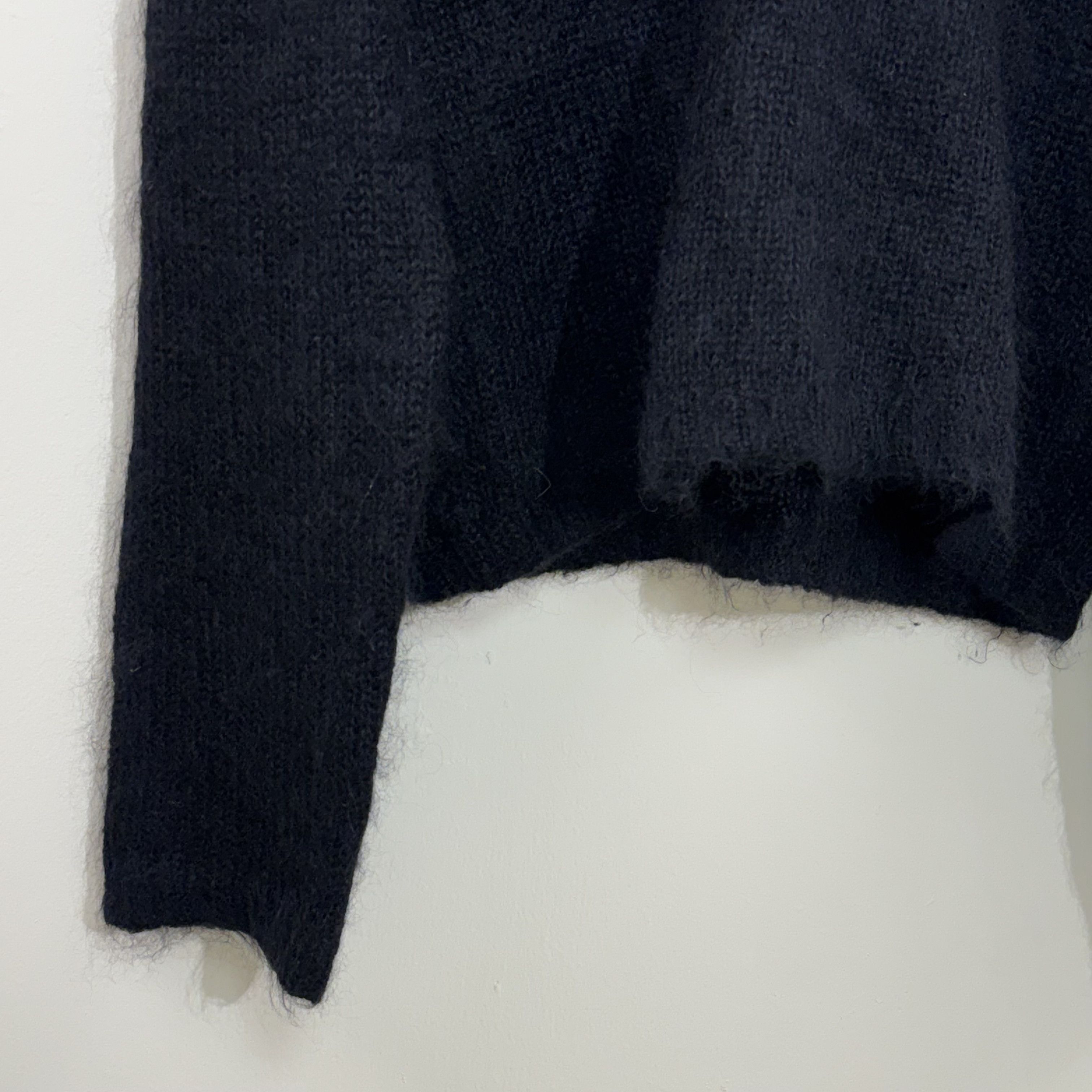 Gucci Gucci Mohair V-Neck Sweater Size US L / EU 52-54 / 3 - 4 Thumbnail