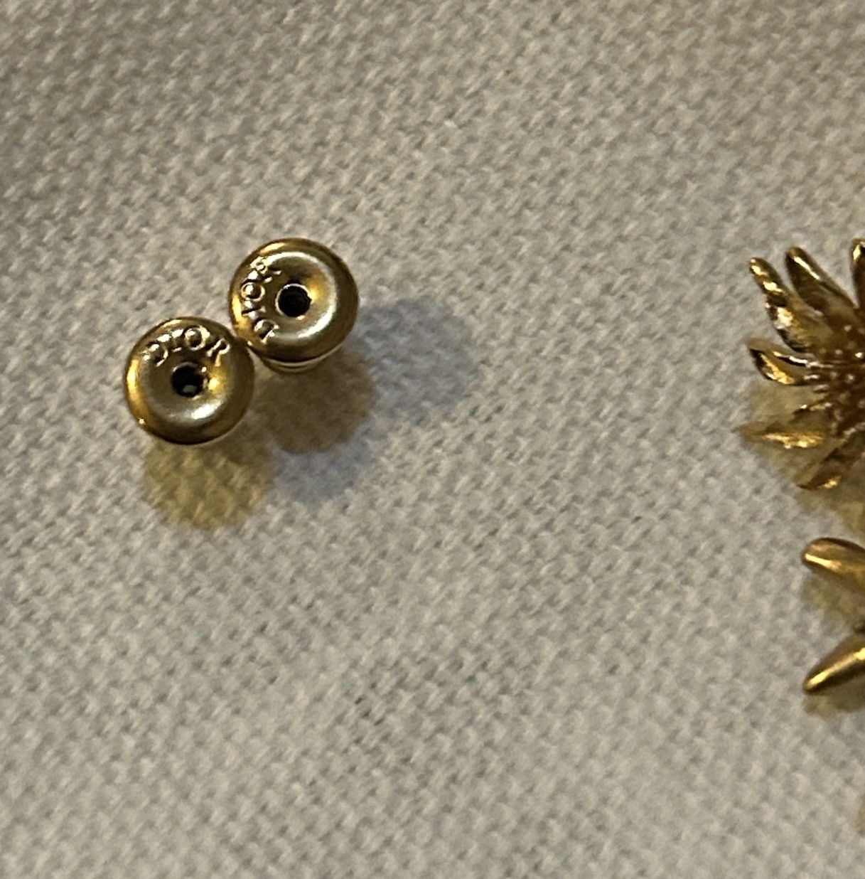 Dior DIOR CHARDONS EARRINGS Gold-Finish Metal and White Resin Size ONE SIZE - 6 Thumbnail