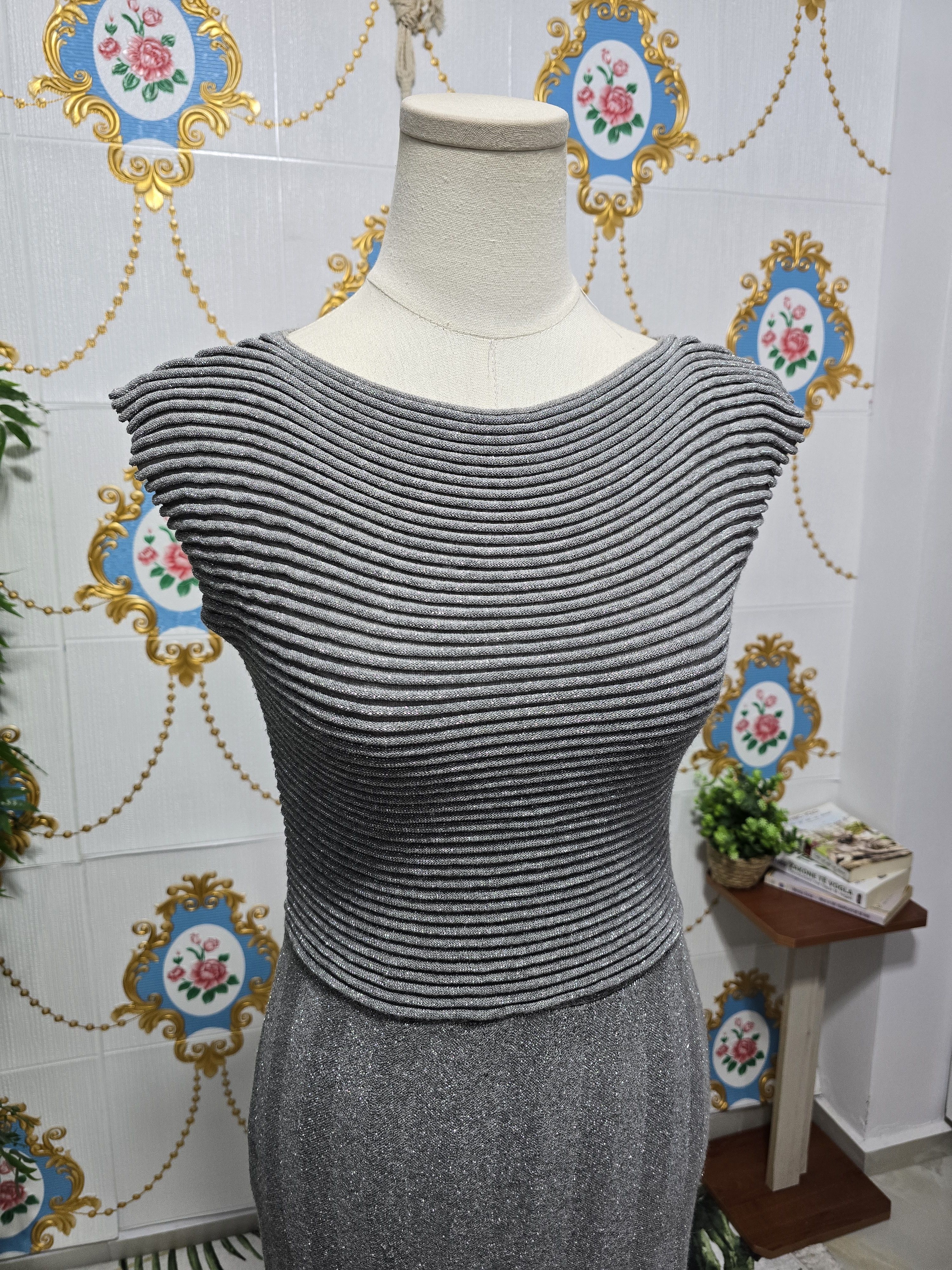 Iceberg ICEBERG dress women SMALL new !!! Beautiful in body Size S / US 4 / IT 40 - 5 Thumbnail