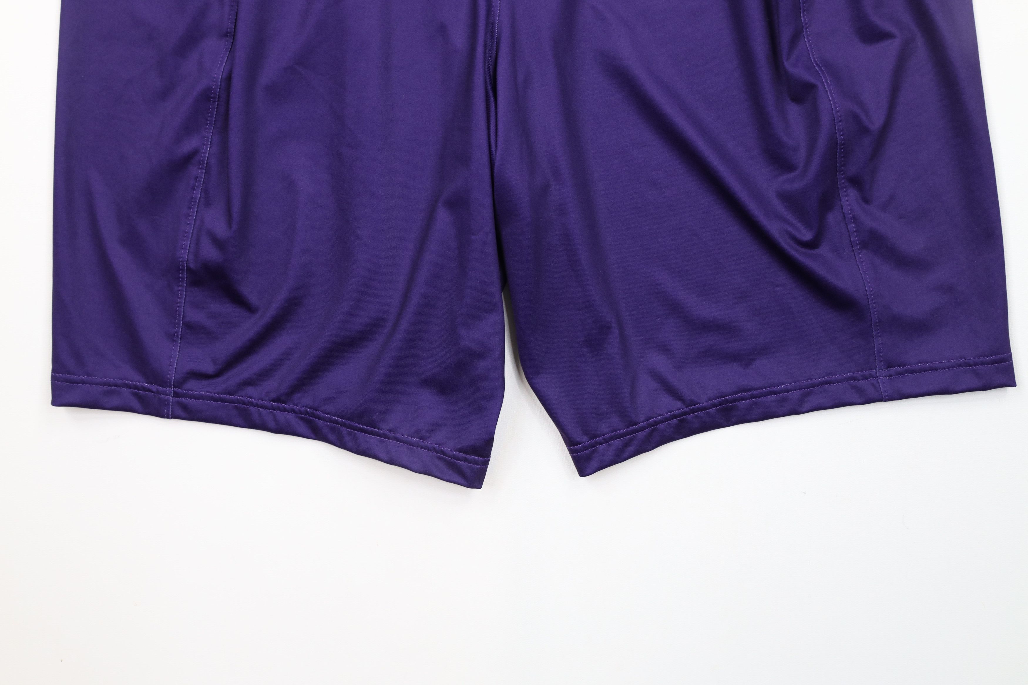 Under Armour × Vintage New Sample Under Armour University Basketball Shorts Size US 34 / EU 50 - 14 Thumbnail