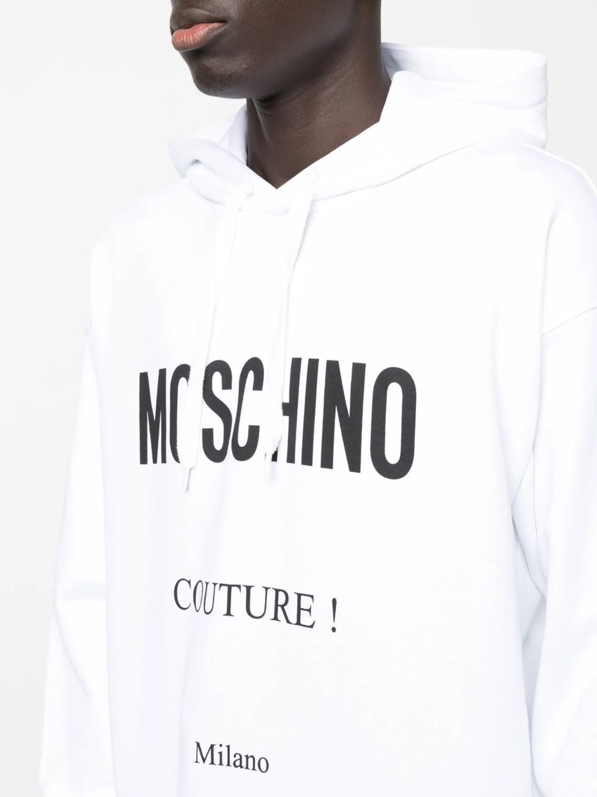 Moschino o1y0225 Logo Embellished Hoodie in White Size US S / EU 44-46 / 1 - 2 Thumbnail