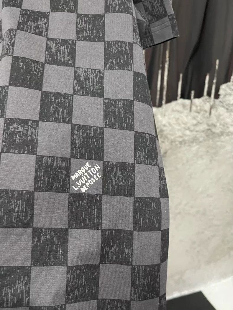 Louis Vuitton Louis Vuitton Black and grey patchwork checkerboard short s Size US M / EU 48-50 / 2 - 5 Thumbnail