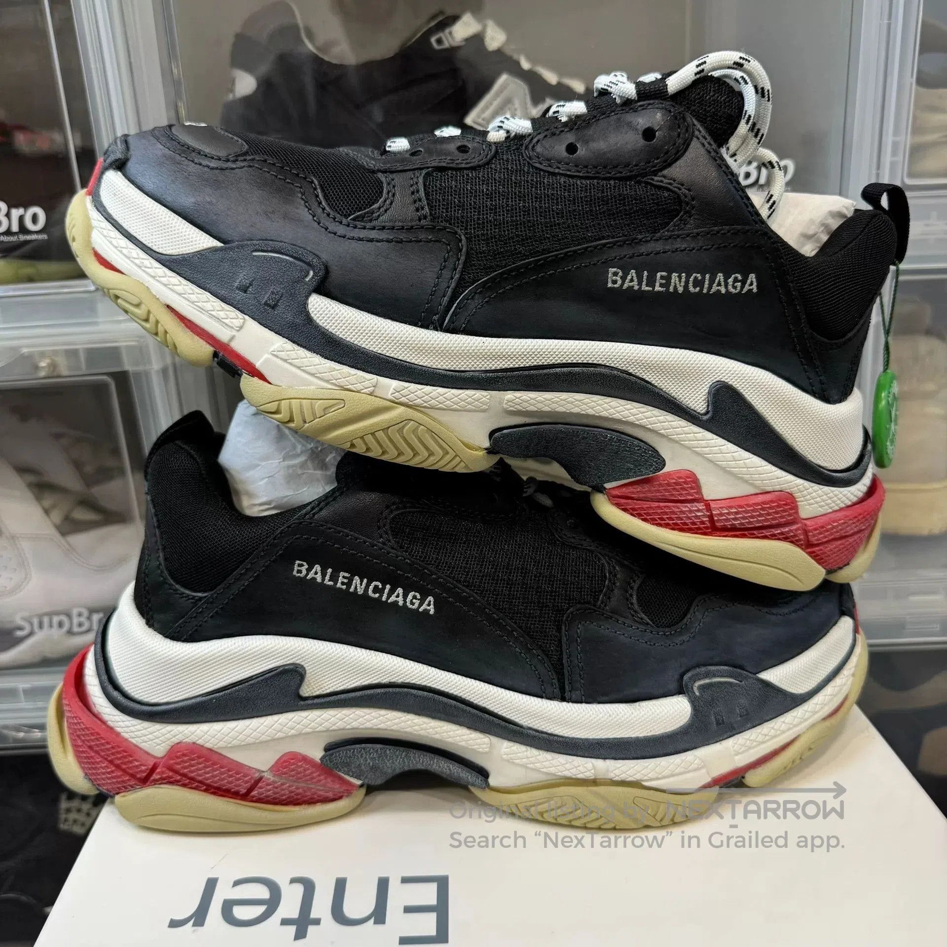 Balenciaga Balenciaga Triple S Black Red Sneakers. Size US 9 / EU 42 - 6 Thumbnail