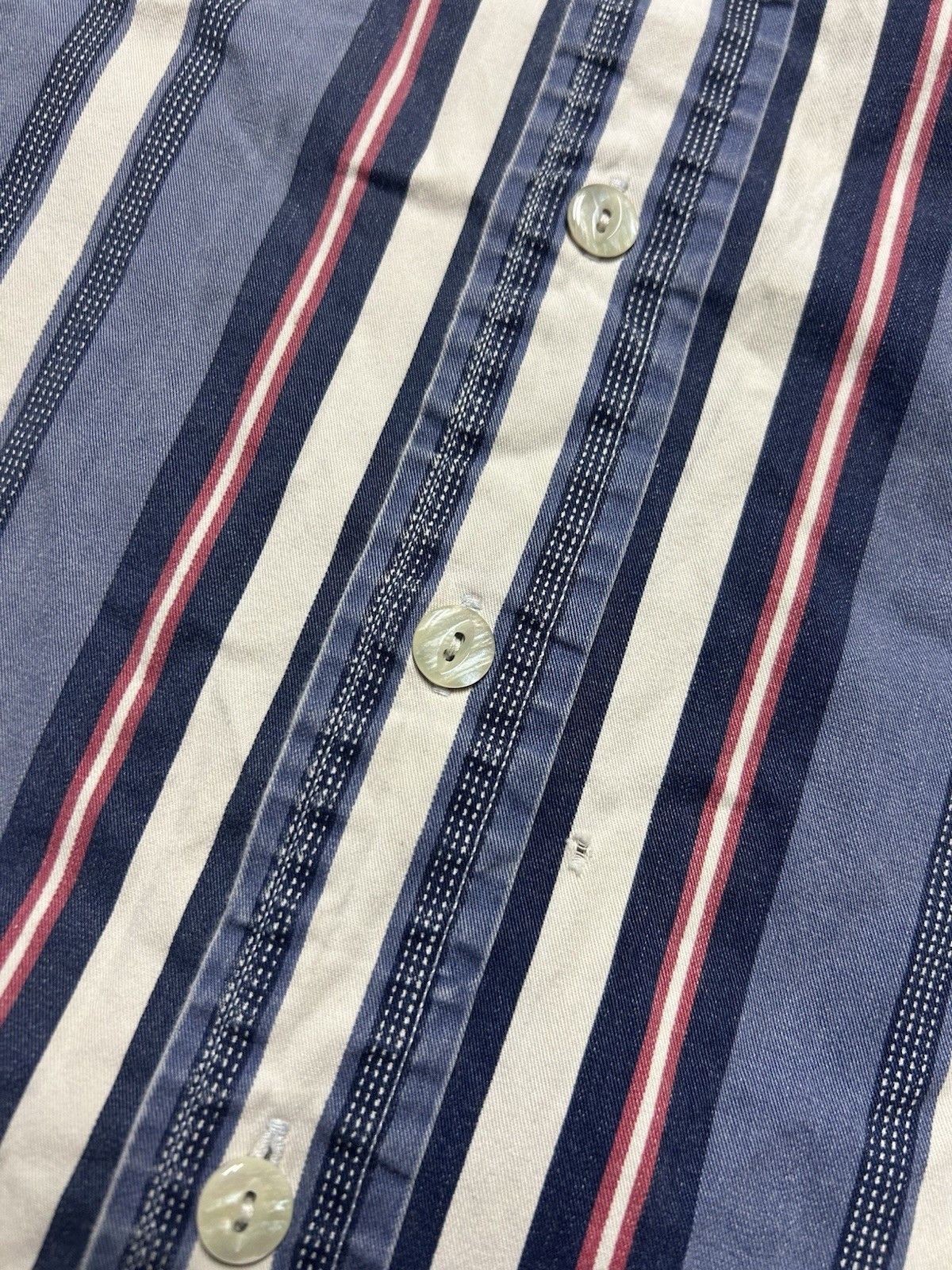 Vintage Vintage button shirt Guess vertical striped cotton soft XL Size US XL / EU 56 / 4 - 6 Thumbnail
