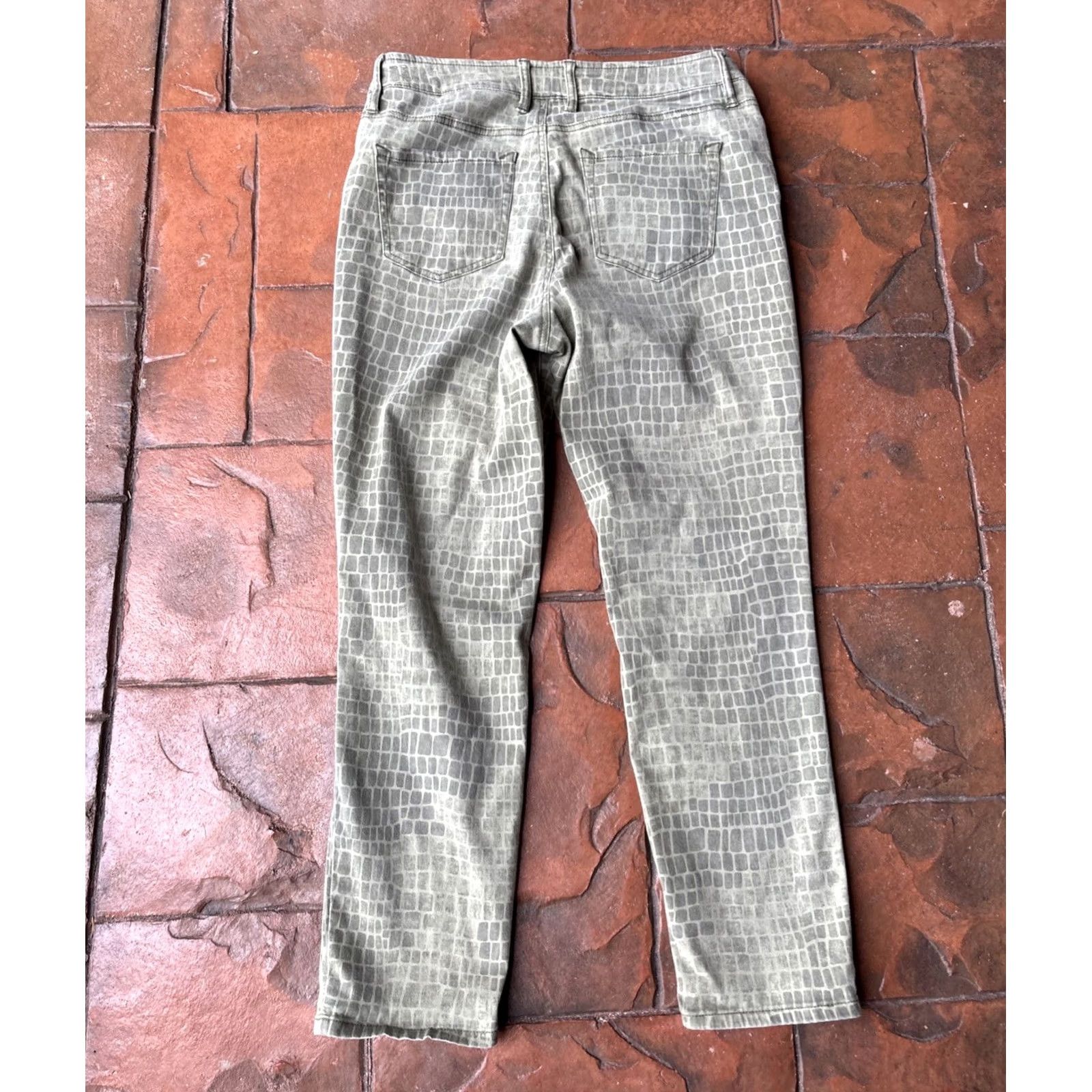 Tommy Bahama Tommy Bahama Pants Womens 8x28 Denim High Rise Ankle 5-Pocket Green Alligator Boracay Beach 80s Retro Tropical Slipping Monday? Size 30" / US 8 / IT 44 - 4 Thumbnail