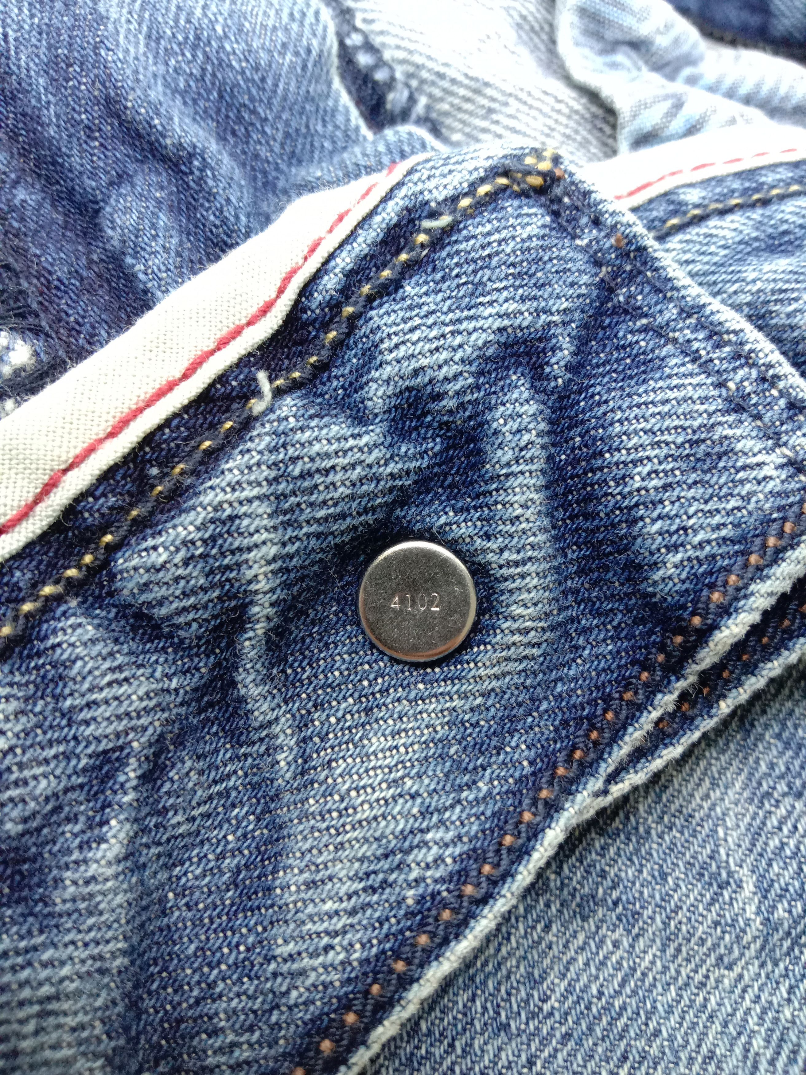 Levi's Vintage Levi's 569 Jeans Blue Wash Distressed Denim Size US 32 / EU 48 - 10 Thumbnail