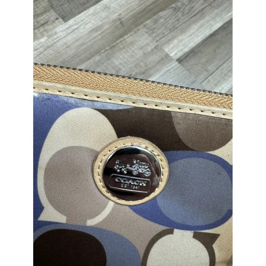 Coach Coach wallet Size: 20x10x2 Size ONE SIZE - 3 Thumbnail