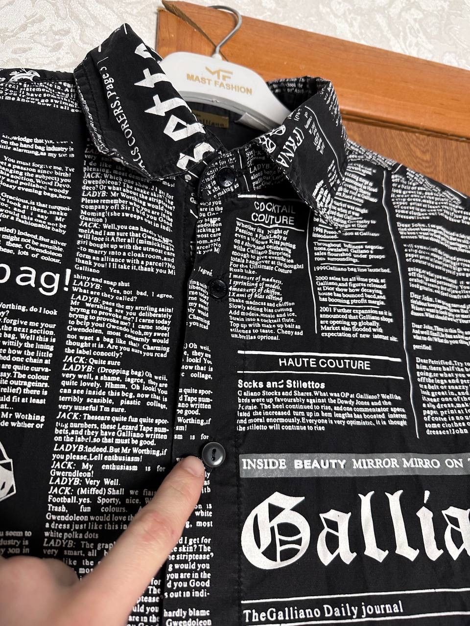 John Galliano JOHN GALLIANO NEWSPAPER PRINT LONG SLEEVES SHIRT Size M Size US M / EU 48-50 / 2 - 14 Thumbnail