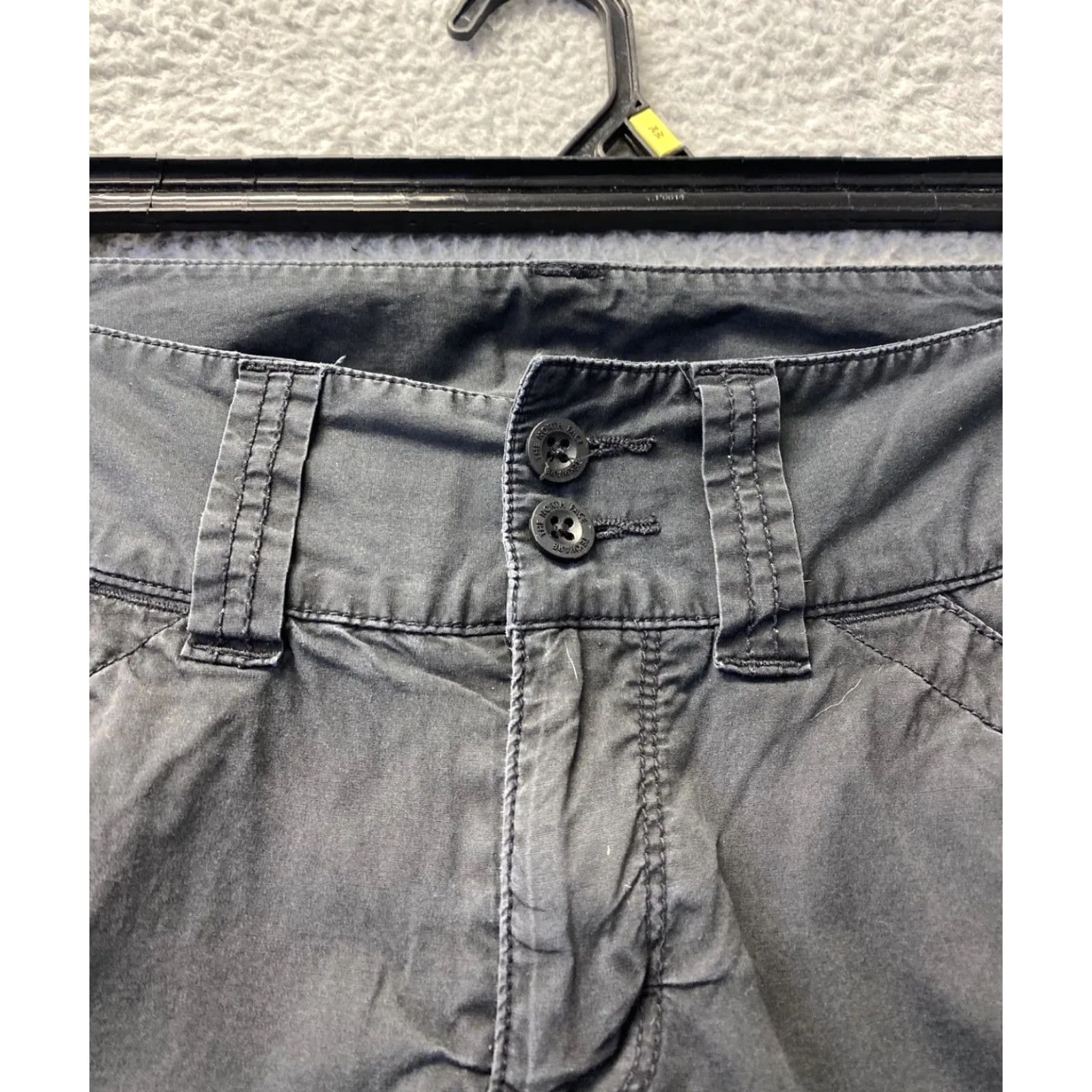 The North Face The North Face Shorts Women 6 Black Hiking Outdoor Casual Breathable Womens Size 32" / US 10 / IT 46 - 2 Thumbnail