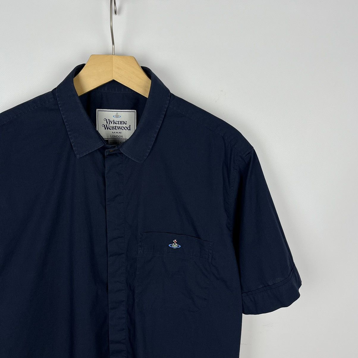 Vivienne Westwood Vivienne Westwood orb logo short sleeve shirt Size US L / EU 52-54 / 3 - 2 Thumbnail