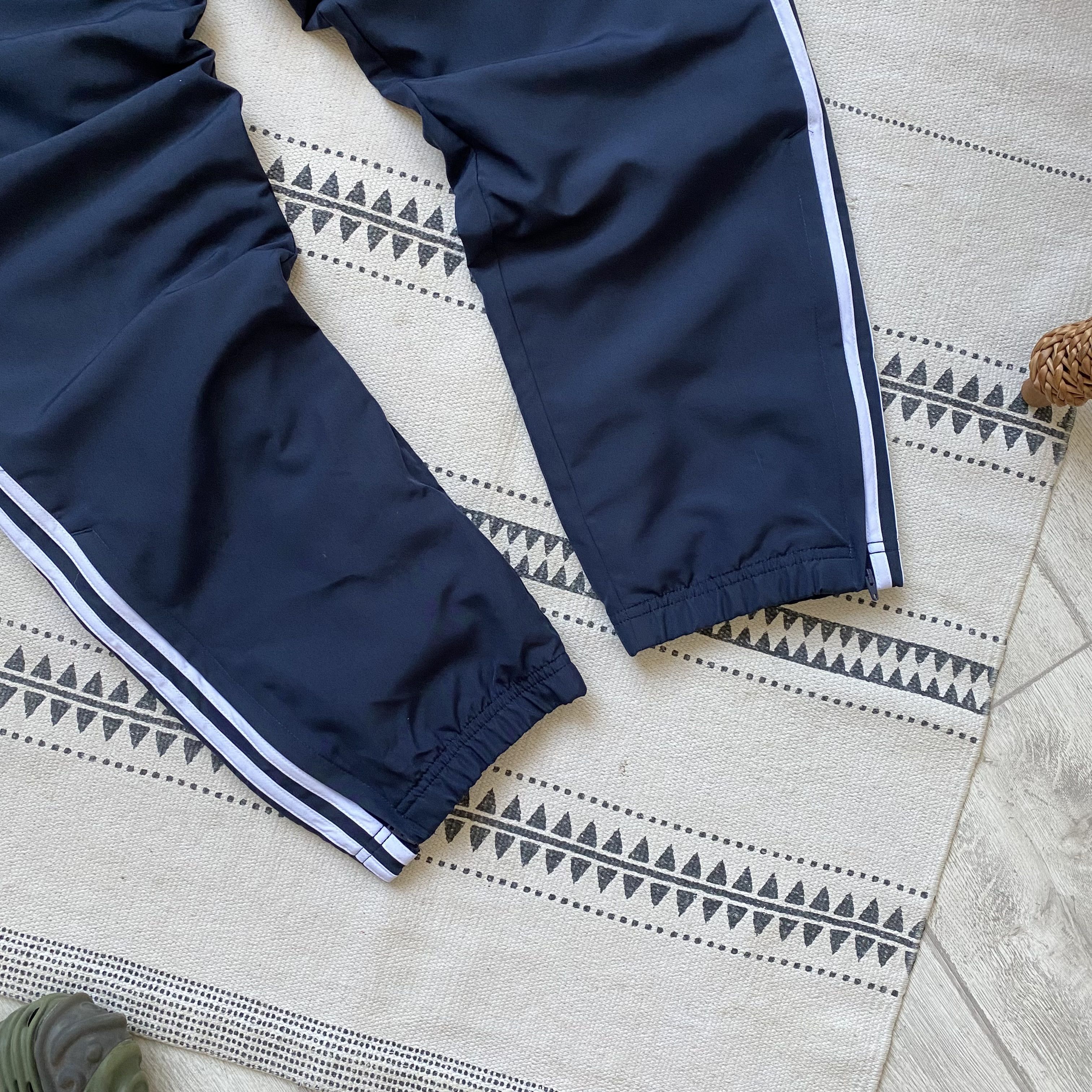 Adidas 🦍 Adidas Nylon track pants joggers vintage style Size US 36 / EU 52 - 3 Thumbnail