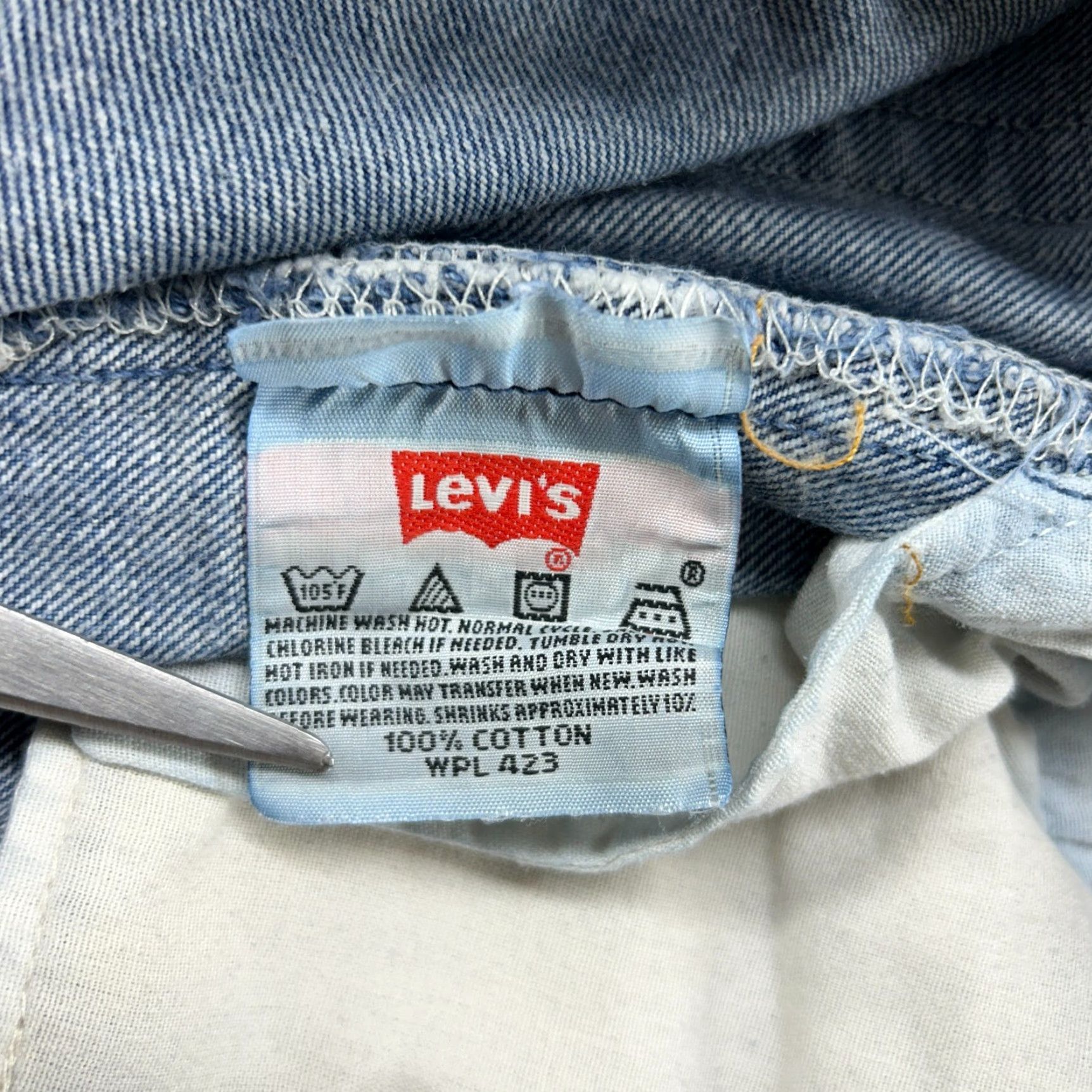 Levi's VINTAGE Levi's 501 Shorts Men 38 Blue Denim Distressed USA 90s Chino 5-Pocket Size US 38 / EU 54 - 7 Thumbnail