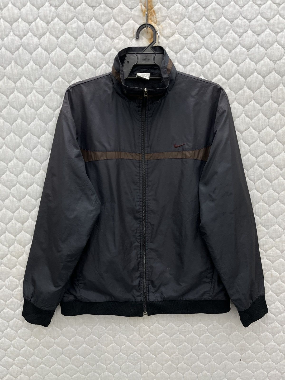 image of Steals Nike Windbreaker in Black/Gray, Men's (Size Large)