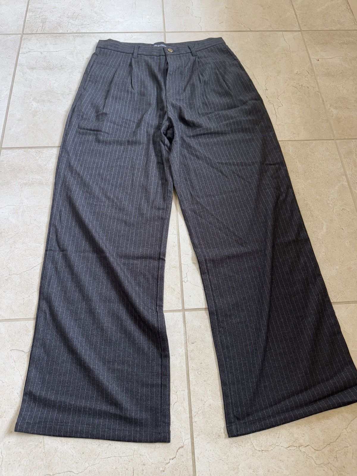Other Art-E-Ficial pinstripe wide leg trousers Size US 33 - 1 Thumbnail