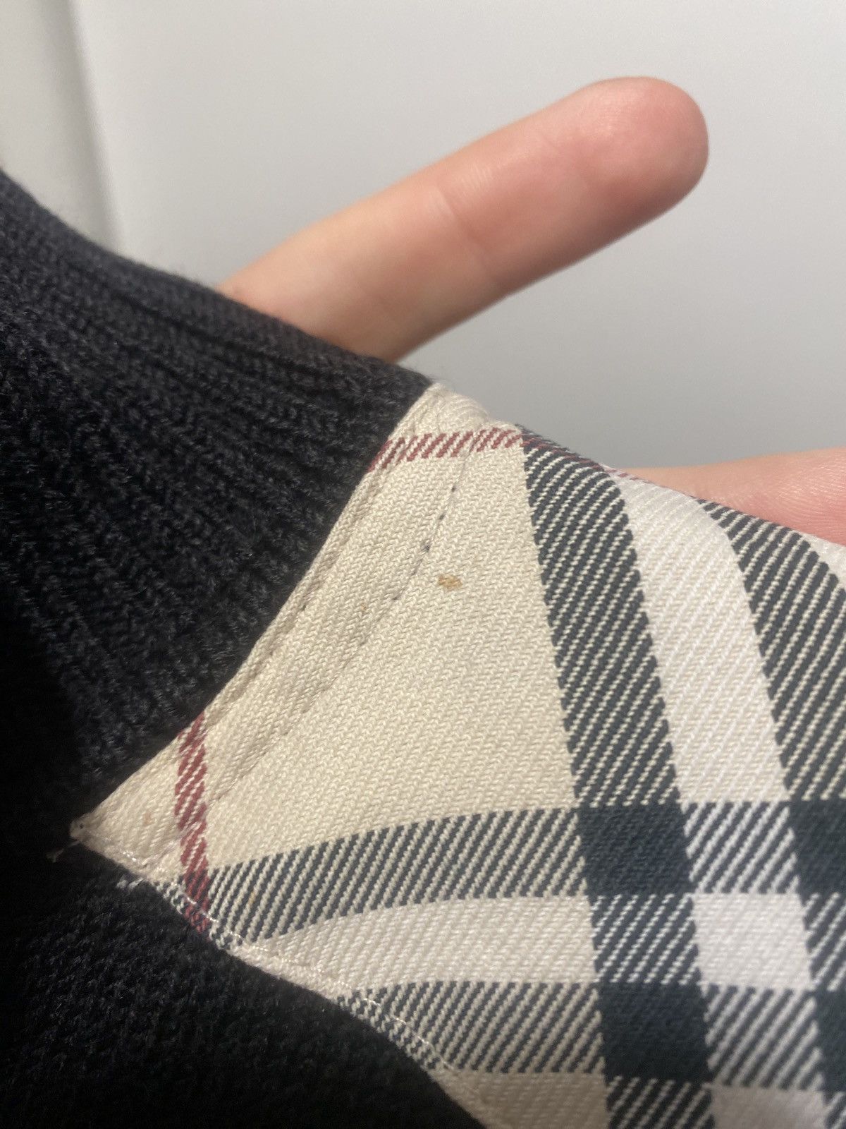 Burberry Burberry luxury zip knitwear with pattern on shoulders Size XS / US 0-2 / IT 36-38 - 12 Thumbnail