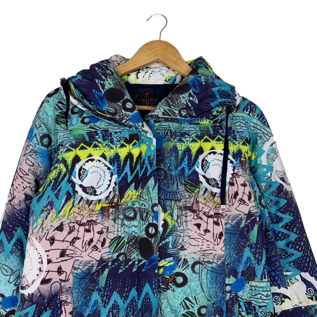 HIROKO KOSHINO TRUNK ナイロンジャケット size40 HIROKO KOSHINO TRUNK ナイロンジャケット size40 - メルカリ