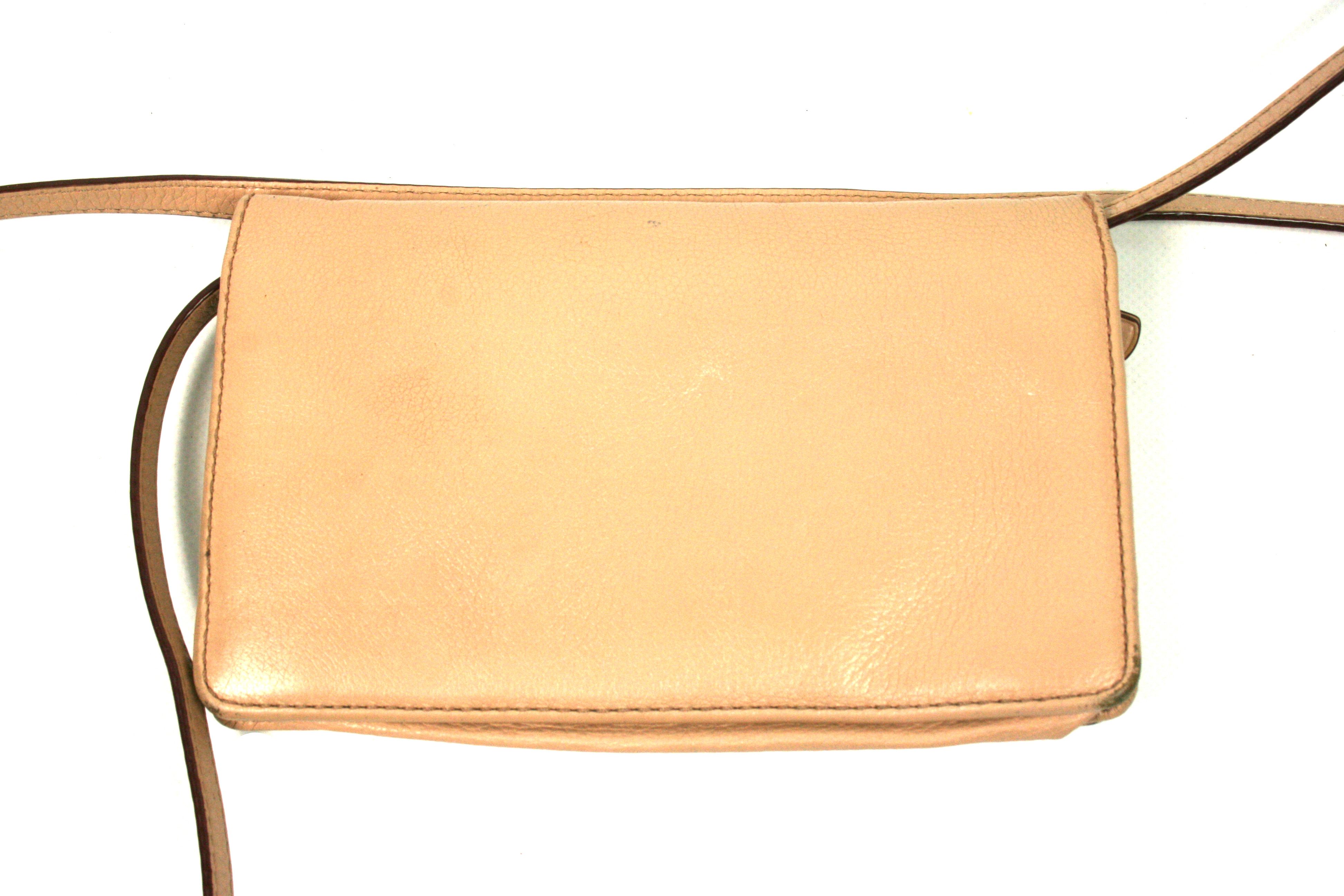 Marc Jacobs Crossbody Leather Strap Wallet Mini Bag Size ONE SIZE - 3 Thumbnail