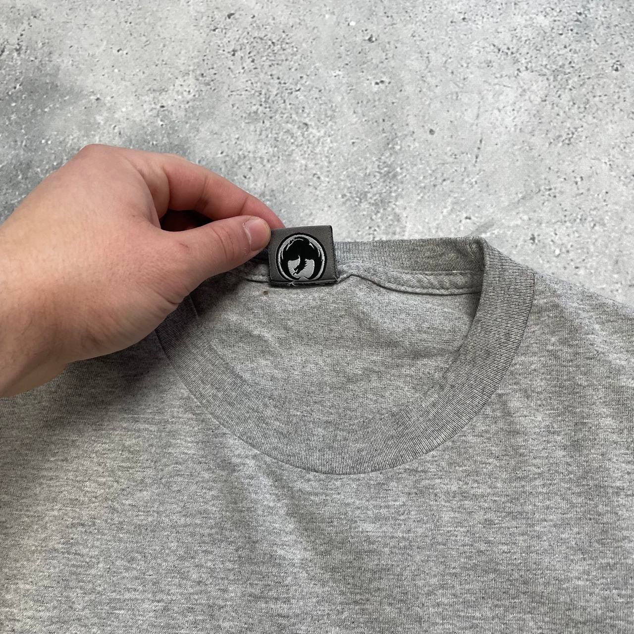 Vintage Vintage 2000s Dragon Skateboard T Shirt Gray Size L/XL Size US L / EU 52-54 / 3 - 7 Thumbnail