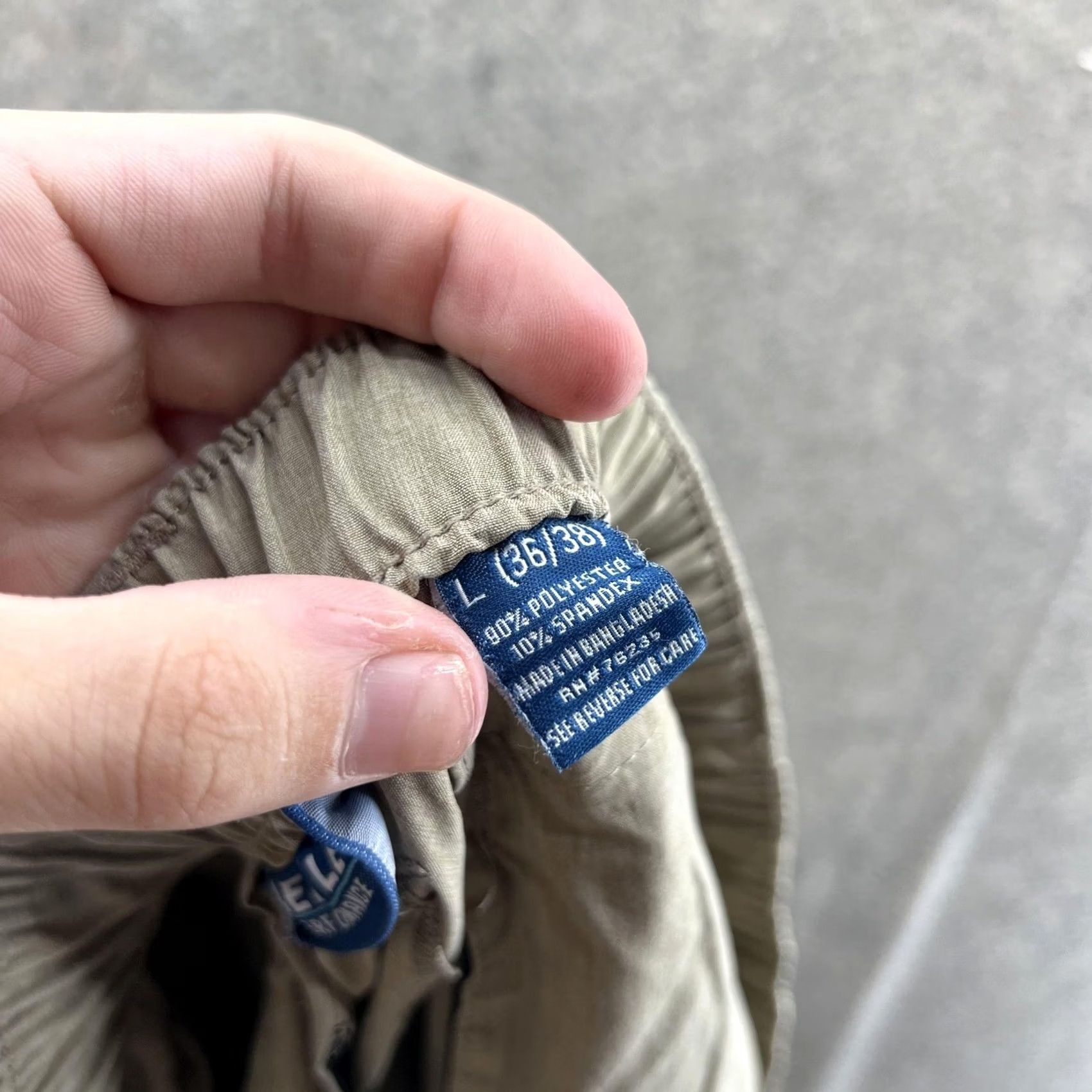 Vintage Reel Legends Pants Mens 36x38 Beige Convertible Cargo Elastic Waist Stretch Cargo Pocket Slash Pocket Flat Front Zip Official Rendering Size US 33 - 2 Thumbnail