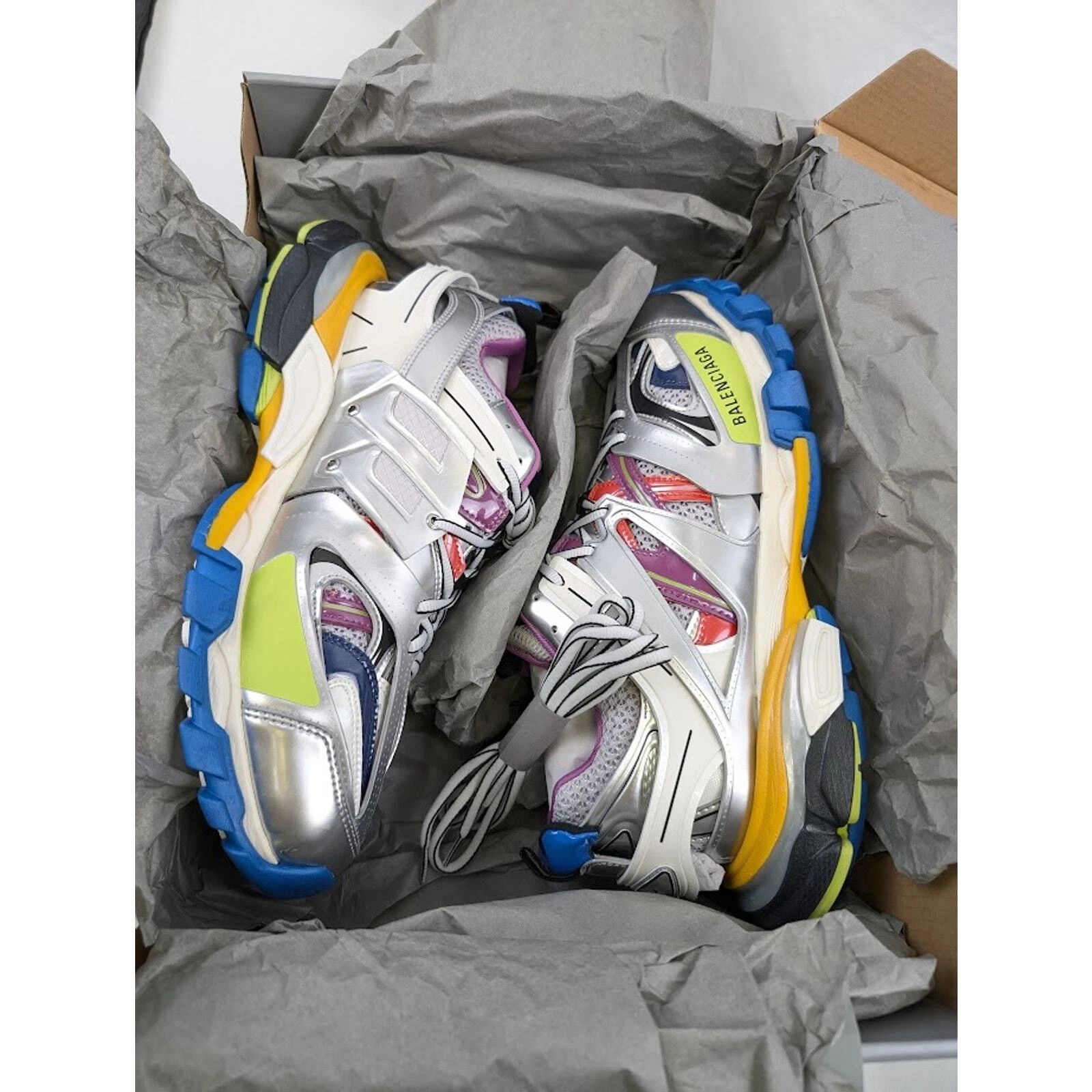 Balenciaga o1rshd1 Track Sneakers in Multicolor Size US 9 / EU 42 - 21 Thumbnail