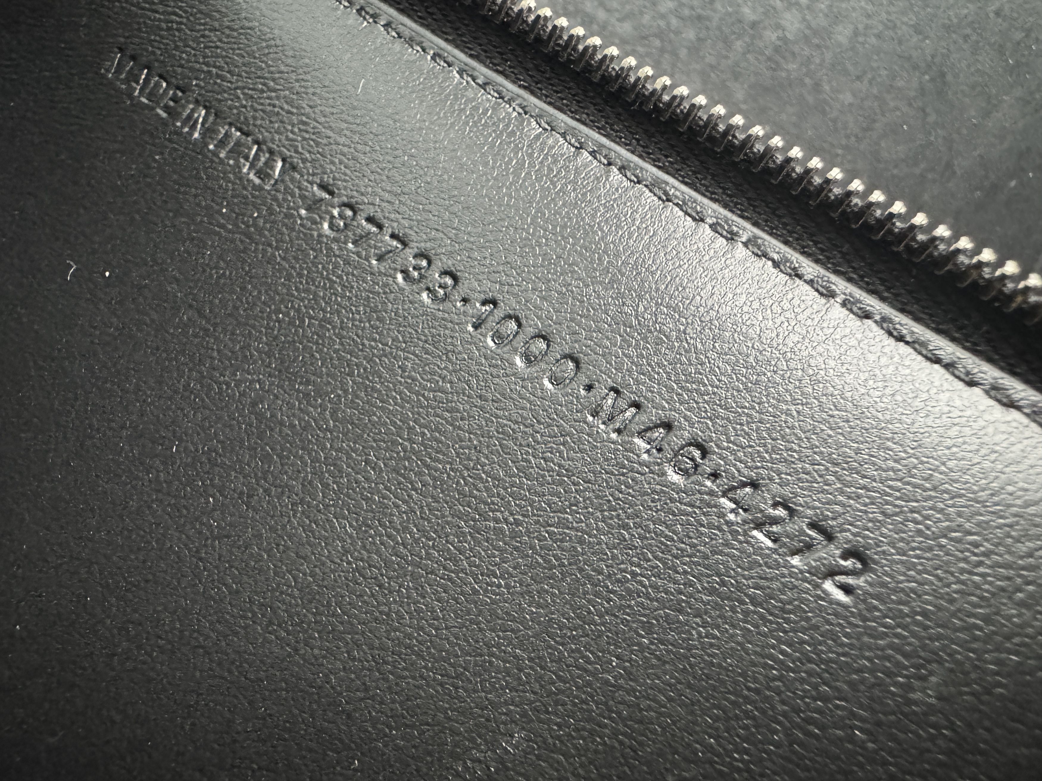 Balenciaga Balenciaga Passport Phone Holder Size ONE SIZE - 8 Thumbnail
