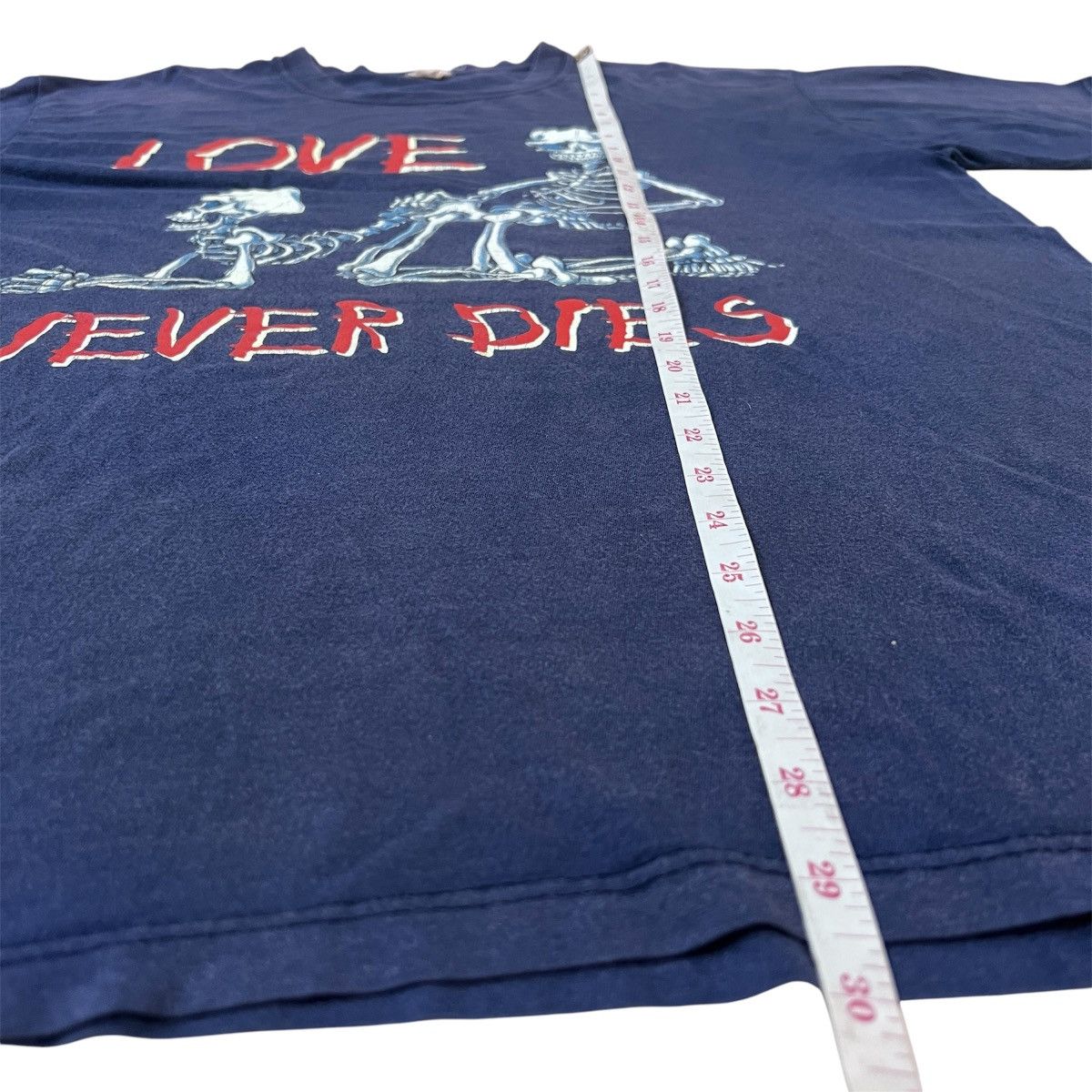 Other Vintage Y2K Love Never Dies Tee Faded Humor Funny Sex Size US XL / EU 56 / 4 - 8 Thumbnail