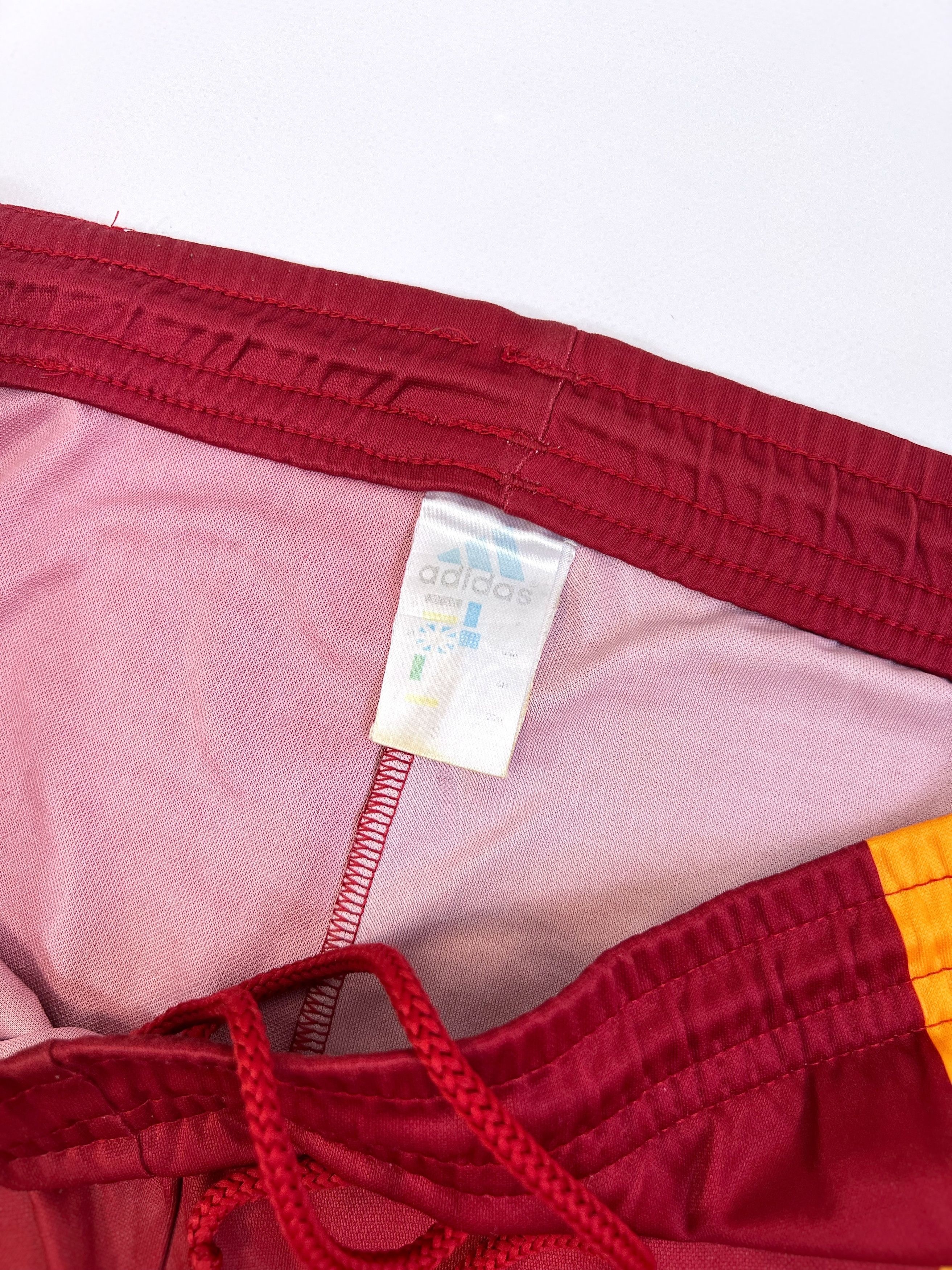 Adidas Galatasaray vintage shorts Size US 32 / EU 48 - 4 Thumbnail