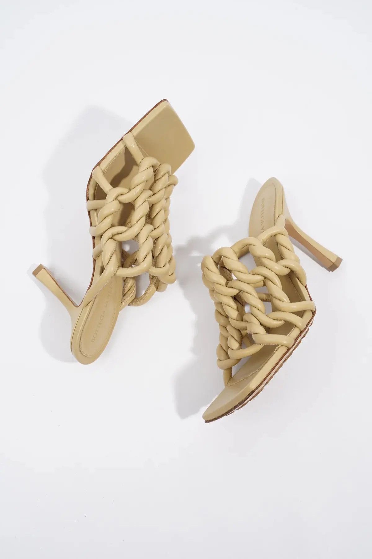 Bottega Veneta o1bcso1str0924 Stretch Twist Mules in Beige Size US 5.5 / IT 35.5 - 3 Thumbnail