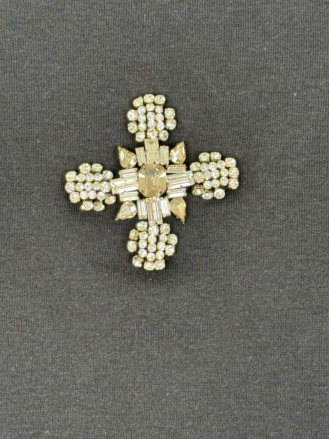 Dolce & Gabbana 2000s Dolce & Gabbana Navy Crystal Cross T-Shirt Size S / US 4 / IT 40 - 7 Thumbnail