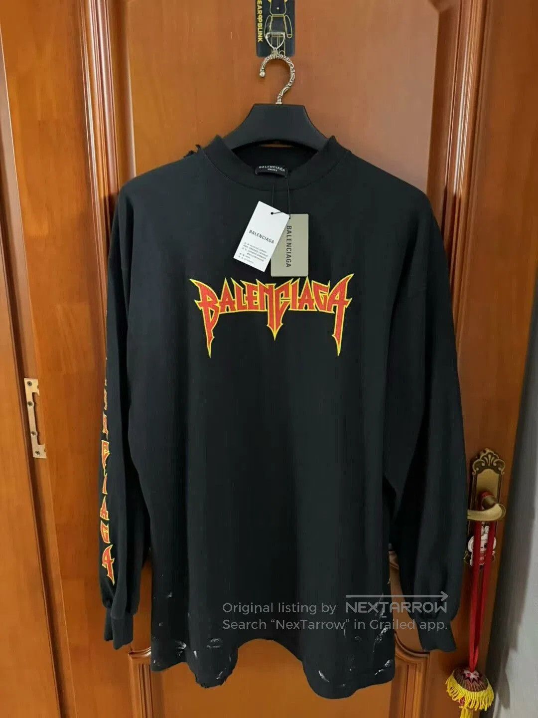 Balenciaga balenciaga flame hole long sleeve sweatshirt. Size US XL / EU 56 / 4 - 1 Thumbnail