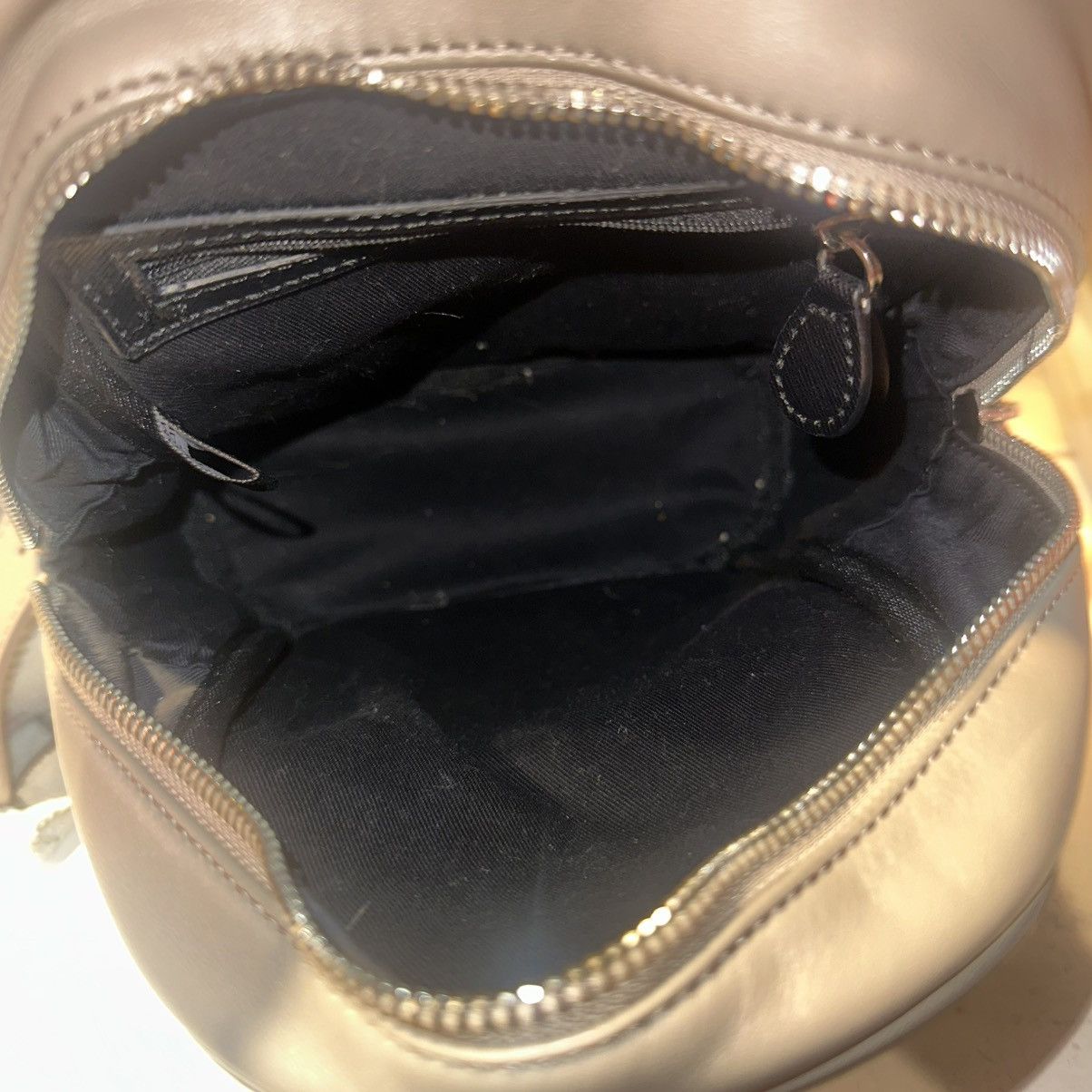 DKNY DKNY taupe leather small backpack bag Size ONE SIZE - 8 Thumbnail