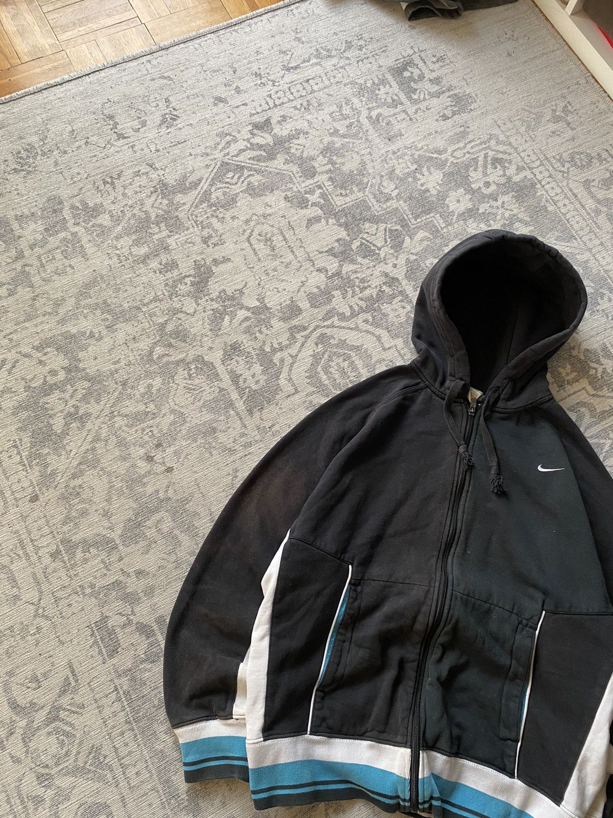 Vintage Nike Vintage Zip Hoodie Faded Distressed Japanese Y2K Boxy Size US M / EU 48-50 / 2 - 3 Thumbnail