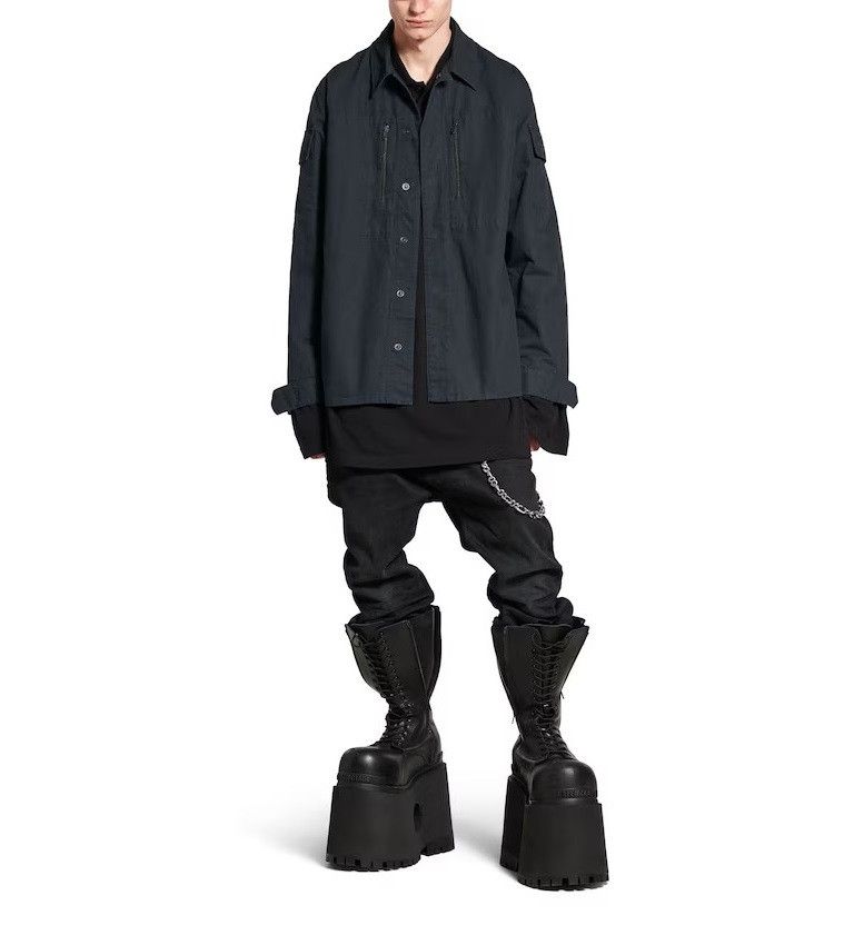 Balenciaga o1bcso1str0426 Military Shirt in Dark Grey Size US S / EU 44-46 / 1 - 3 Thumbnail