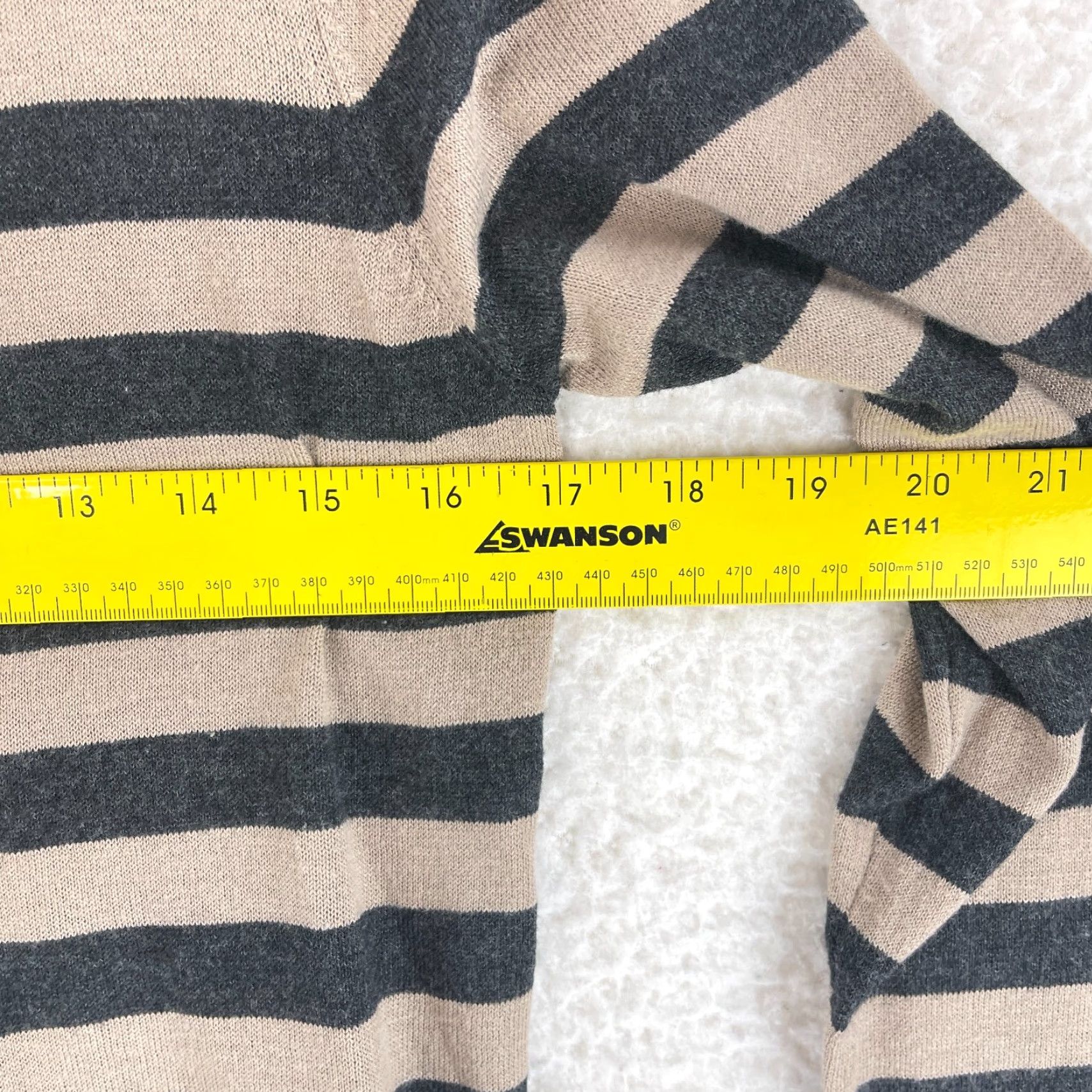 Loft LOFT Ann Taylor Gray Tan Striped Cardigan Sweater Womens Long Sleeve Size M Size M / US 6-8 / IT 42-44 - 7 Thumbnail