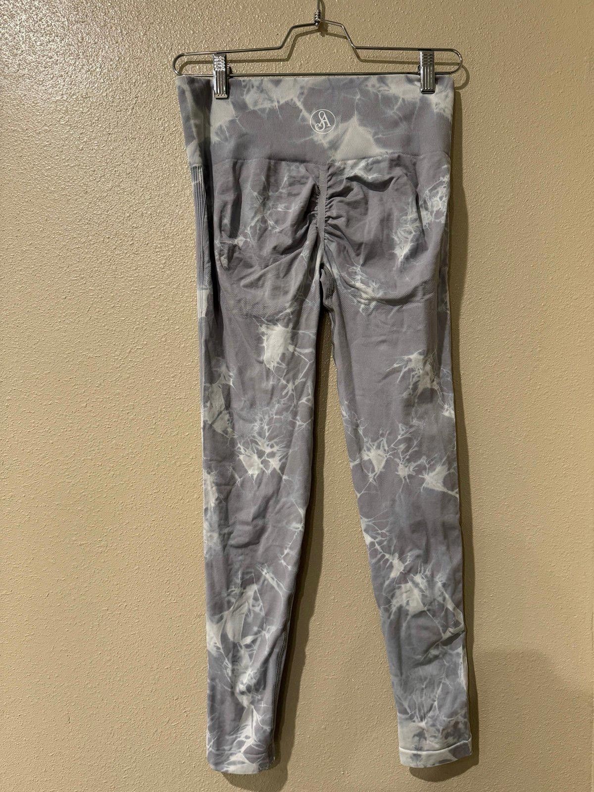 Designer Scrunch butt leggings bundle Size 36" / US 14 / IT 50 - 5 Thumbnail