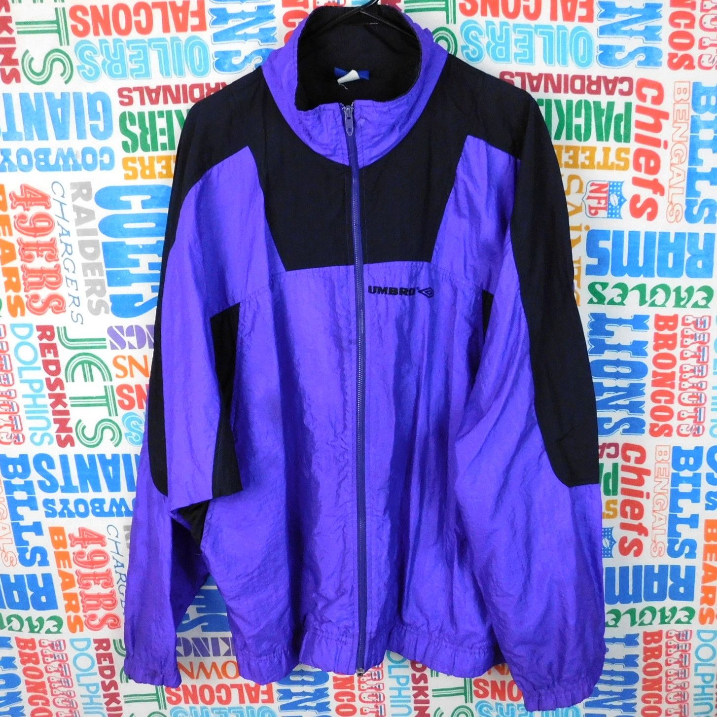 Umbro 90s Umbro Windbreaker Size L Purple Black Full Zip Retro Size US L / EU 52-54 / 3 - 1 Thumbnail