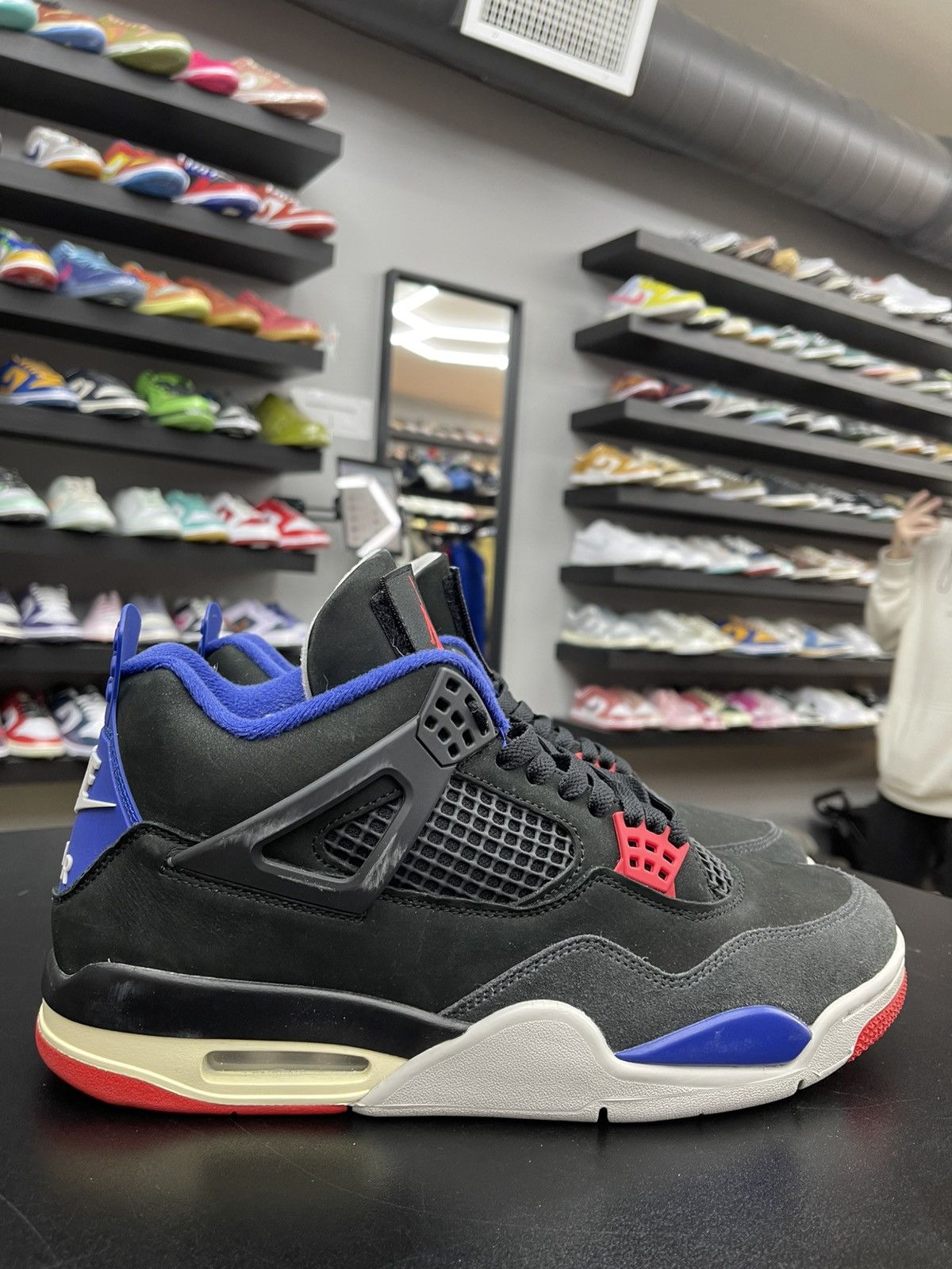 Jordan Brand Size 11 - Jordan 4 Rare Air “Gold Lettering” Size US 11 / EU 44 - 3 Thumbnail