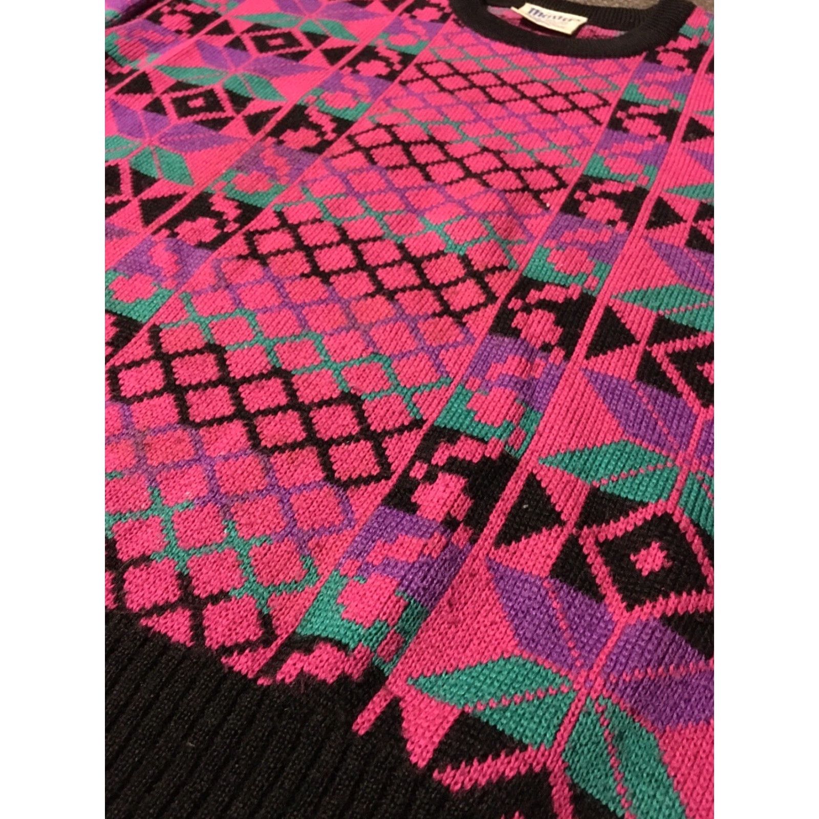 Vintage VINTAGE Meister Geometric Knit Sweater S Women Pink 80s 90s Abstract Pullover Art Heart Ski Sailing Camping Retro Hip Hop USA Size S / US 4 / IT 40 - 2 Thumbnail