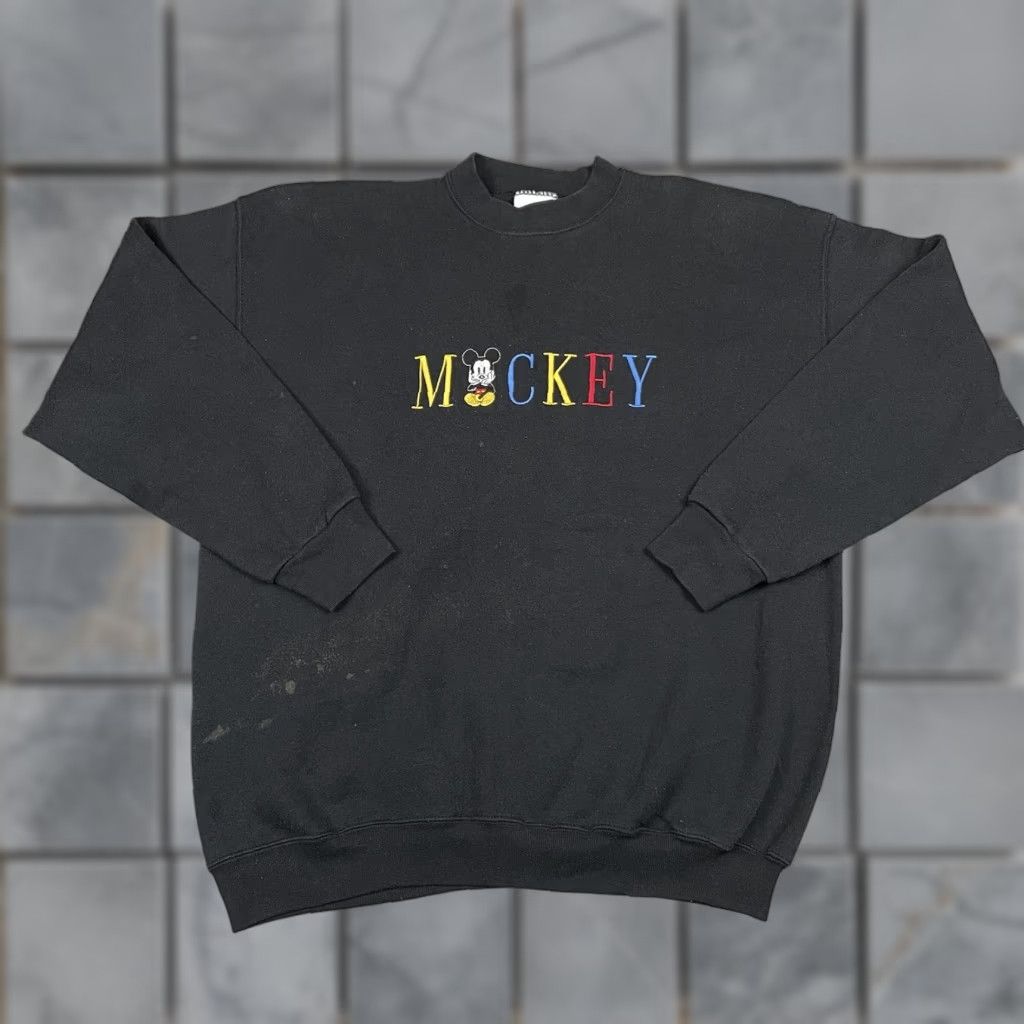 Mickey & Co. VINTAGE Disney Sweatshirt Adult XL Black Mickey & Co. Mouse Embroidered Crewneck Size US XL / EU 56 / 4 - 1 Thumbnail