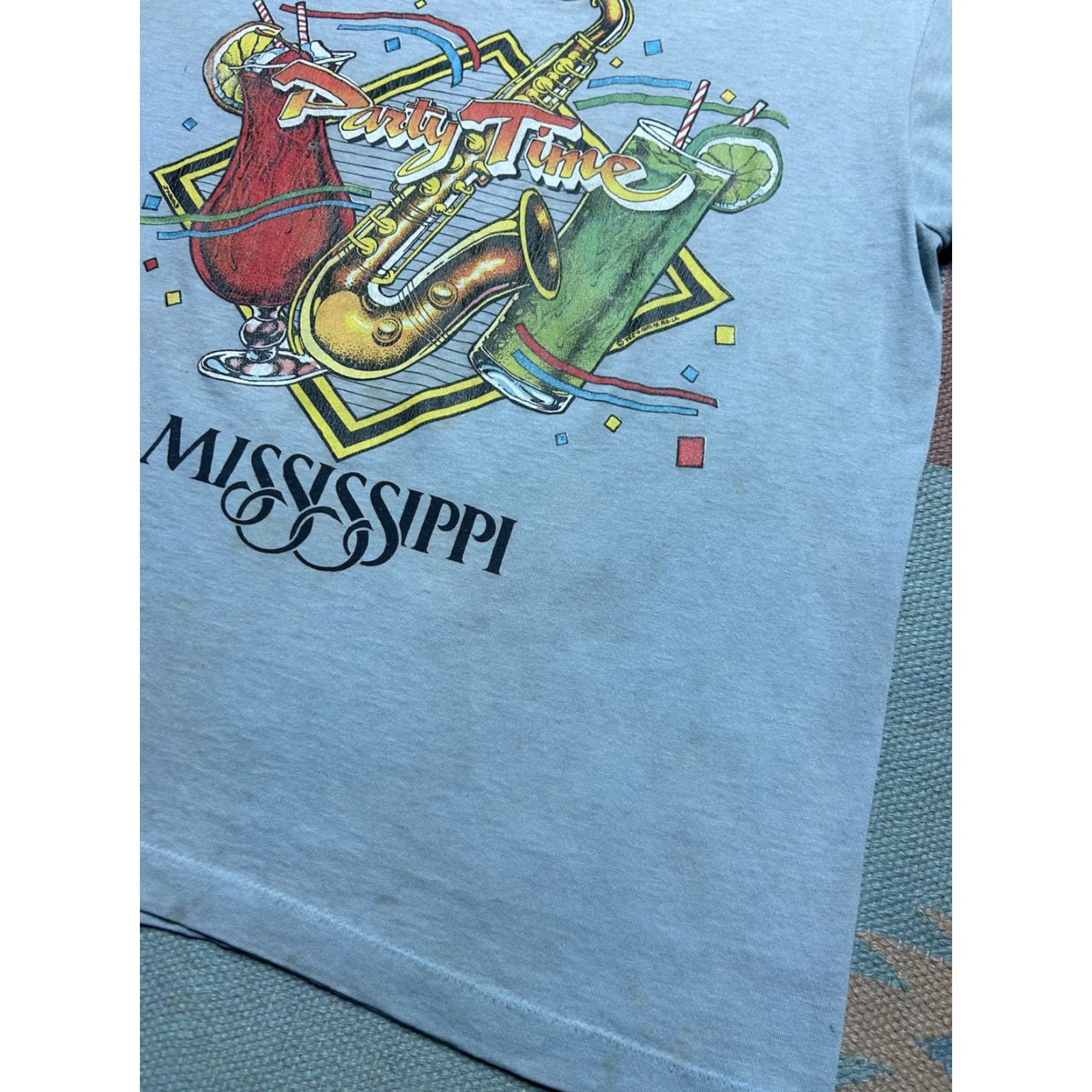 Vintage VINTAGE 80s Party T-Shirt Mississippi Jazz Distressed Blue Large Men Size US L / EU 52-54 / 3 - 5 Thumbnail