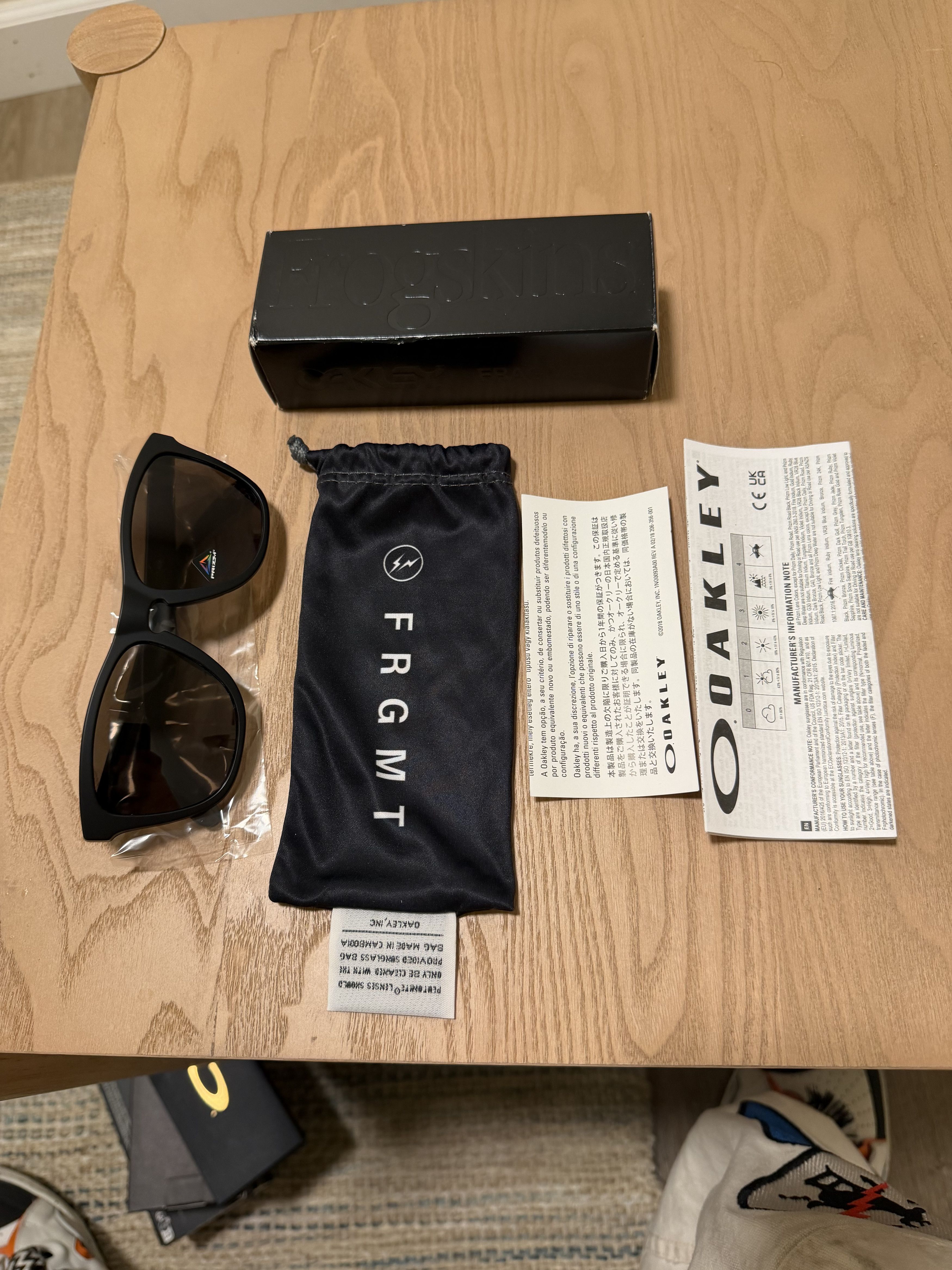 Oakley Fragment Design x Oakley Titanium Frogskin Double Set Size ONE SIZE - 10 Thumbnail