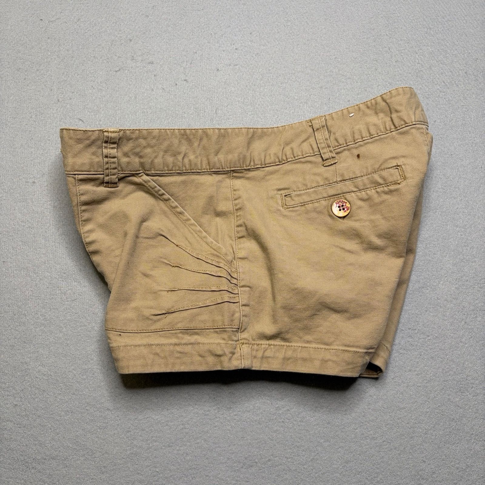 Ocean Pacific OP Women Khaki Shorts Size 9 Beige Low Rise Y2K Liw Rise 30 Size 30" / US 8 / IT 44 - 9 Thumbnail