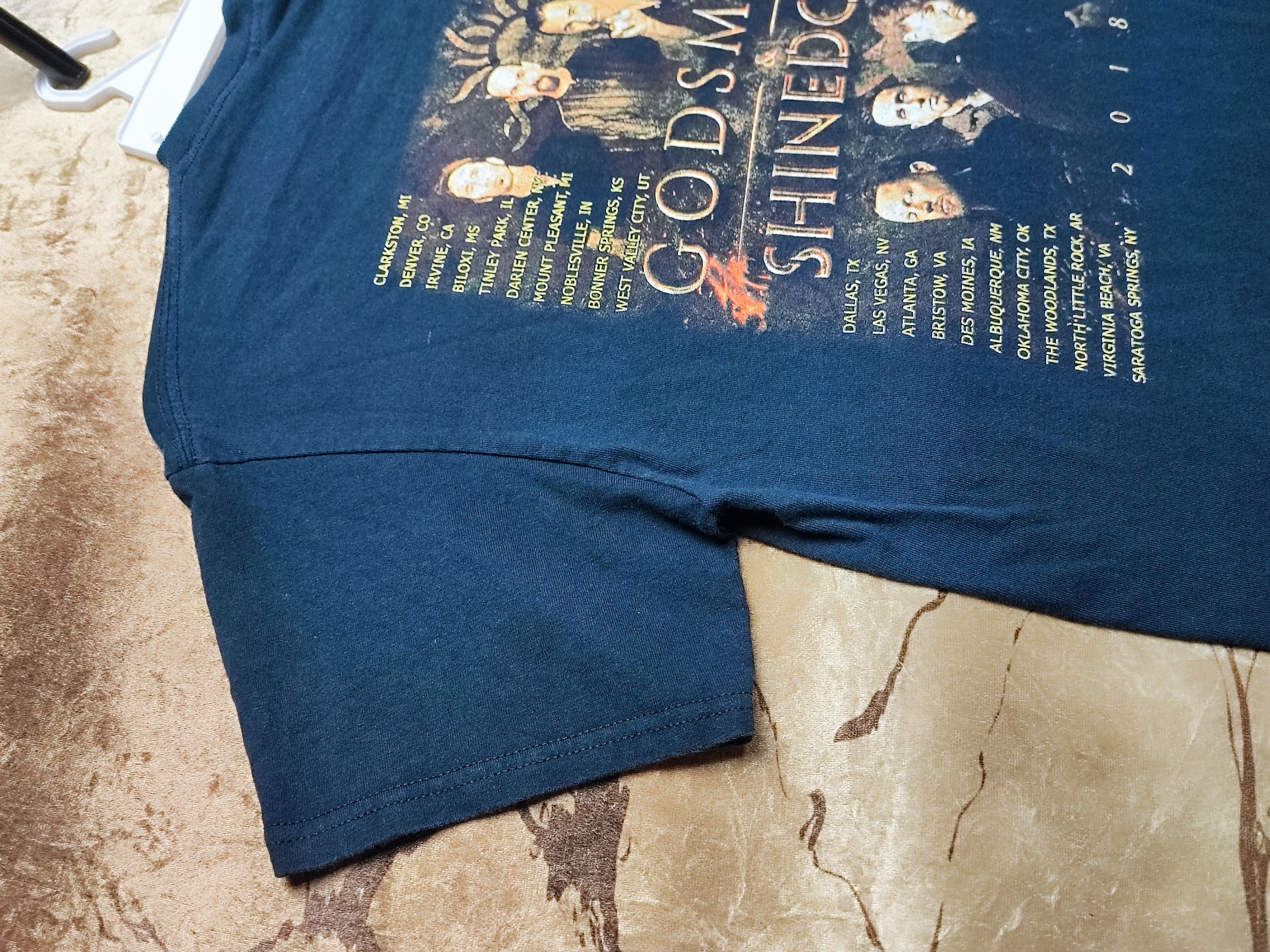 Band Tees × Rap Tees × Vintage Shinedown Godsmack Band Tshirt Size US M / EU 48-50 / 2 - 14 Thumbnail