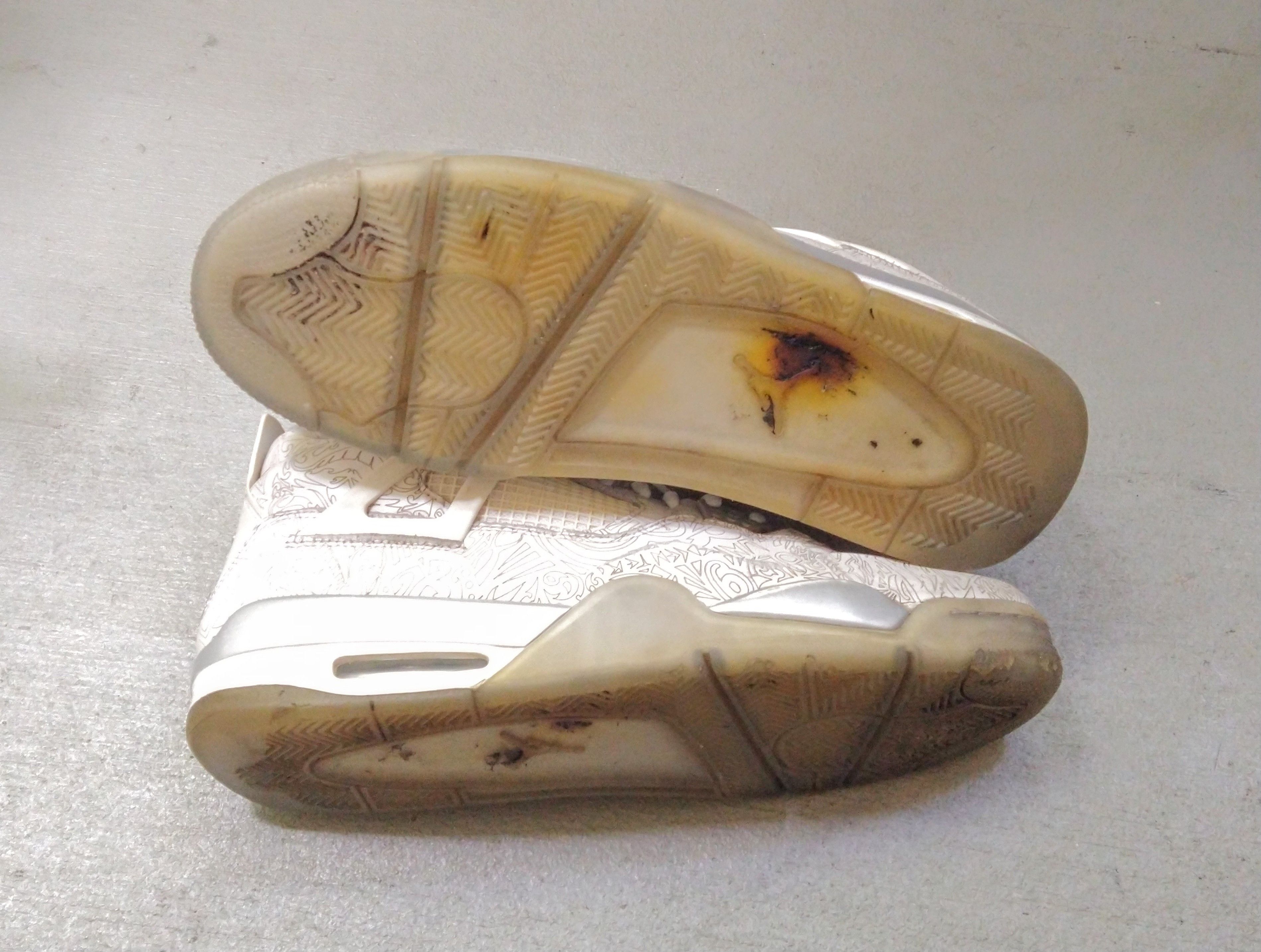 Jordan Brand × Nike Nike Air Jordan 4 Retro 30th Anniversary Laser 12 705333-105 Size US 12 / EU 45 - 20 Thumbnail