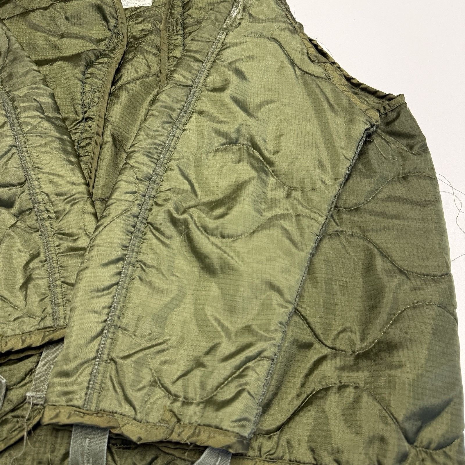 Vintage US Military Liner Mens XL Green Quilted Cold Weather Size US XL / EU 56 / 4 - 8 Thumbnail