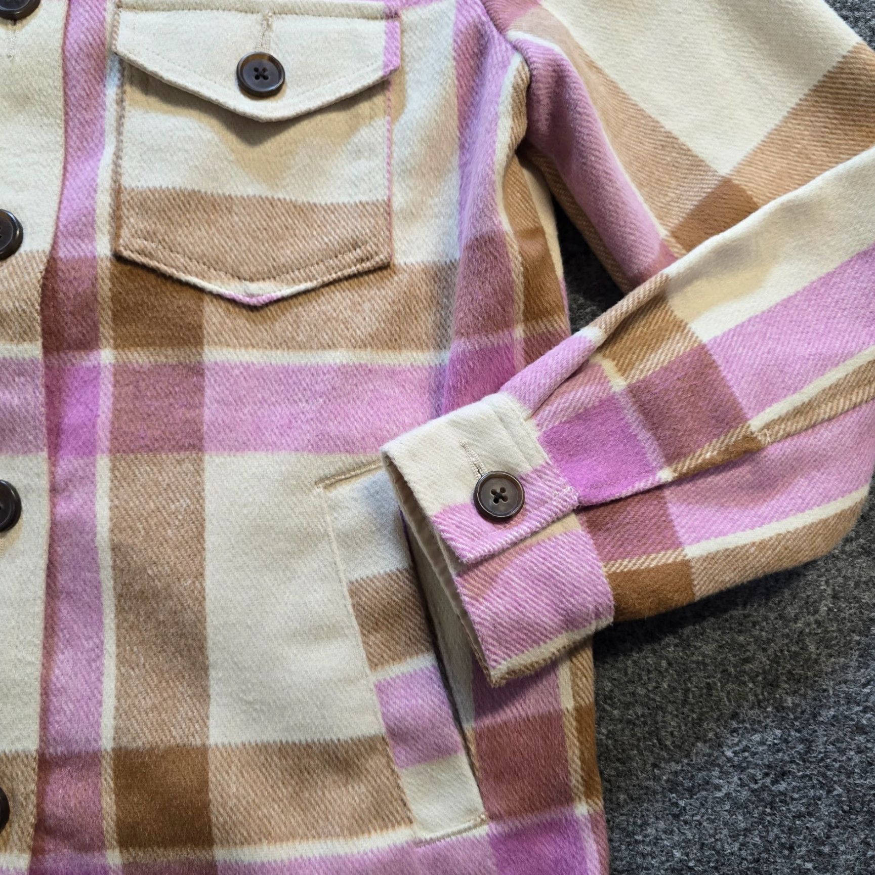 Gap GAP Jacket Womens XS Pink Plaid Shacket Casual Outdoor Button Long Sleeve Top Shacket Regular Fit Pocketed Bobble-Free (if applicable) Size XS / US 0-2 / IT 36-38 - 3 Thumbnail