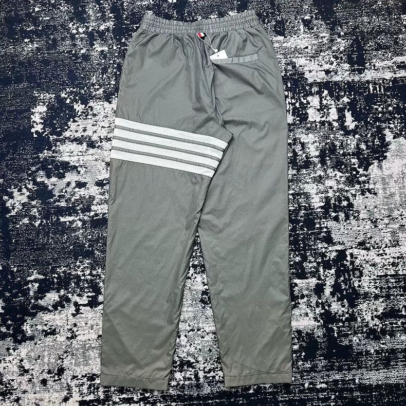 Other Thom Browne size0 Gray straight nylon sweatpants Size US 26 / EU 42 - 2 Thumbnail