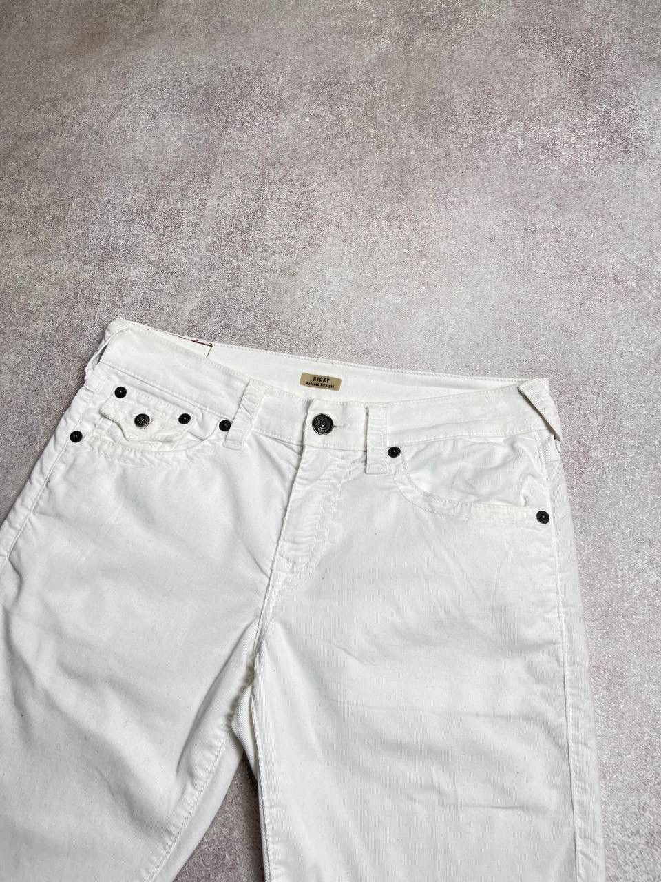 True Religion VINTAGE TRUE RELIGION RICKY BAGGY WHITE SHORTS JORTS Y2K 32 Size US 32 / EU 48 - 4 Thumbnail