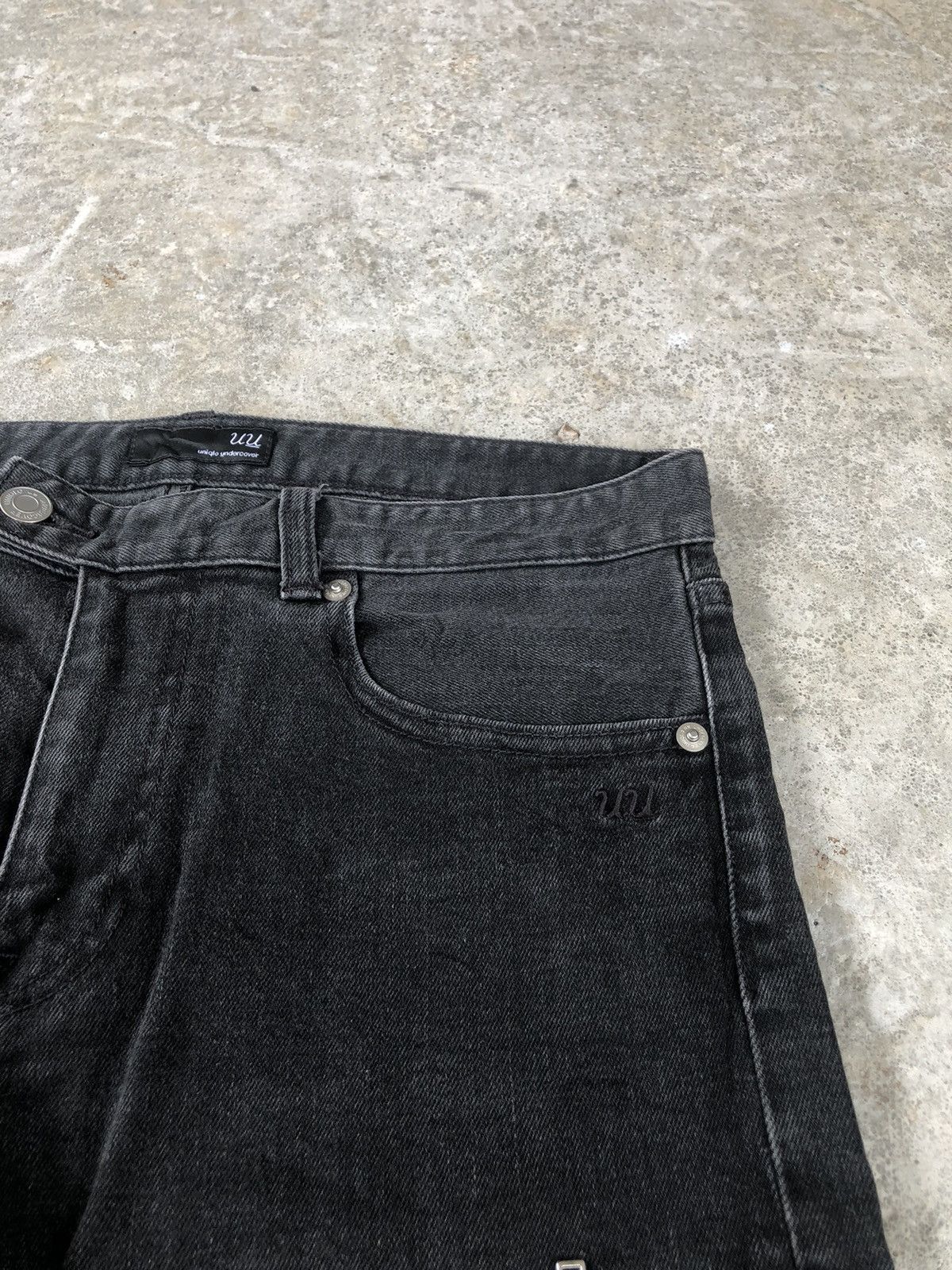 Jun Takahashi Undercover x Uniqlo Skinny Jeans Distressed Size US 31 - 15 Thumbnail