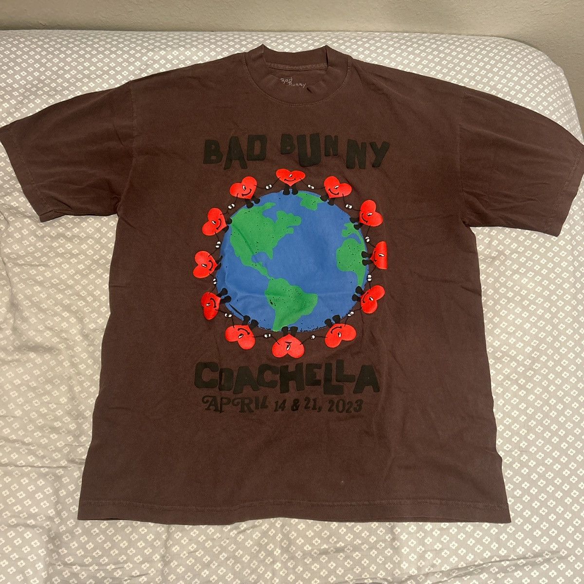 Coachella Brown Bad Bunny Coachella Tee Size US L / EU 52-54 / 3 - 1 Thumbnail